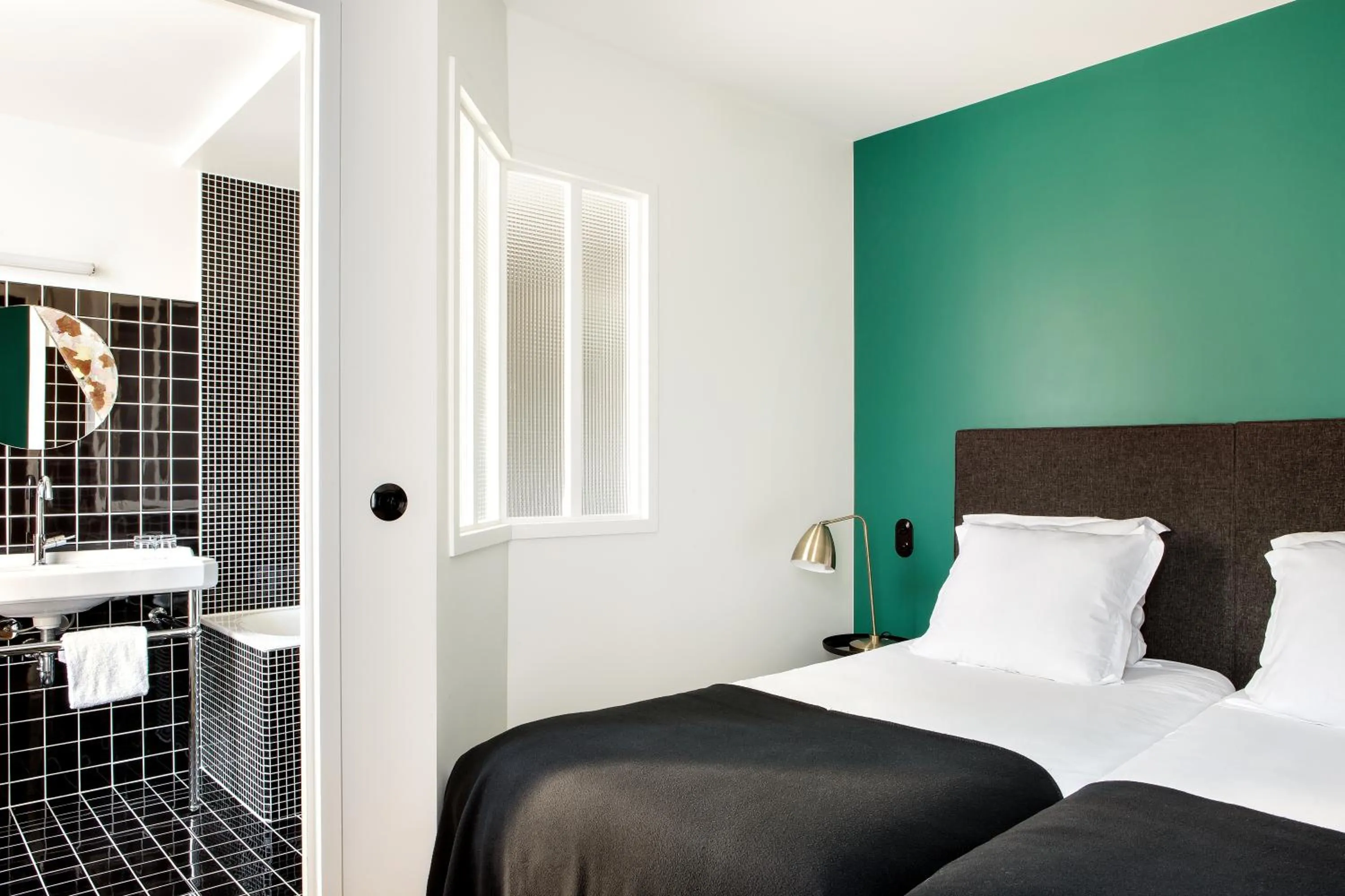 Bed in New Hotel Le Voltaire