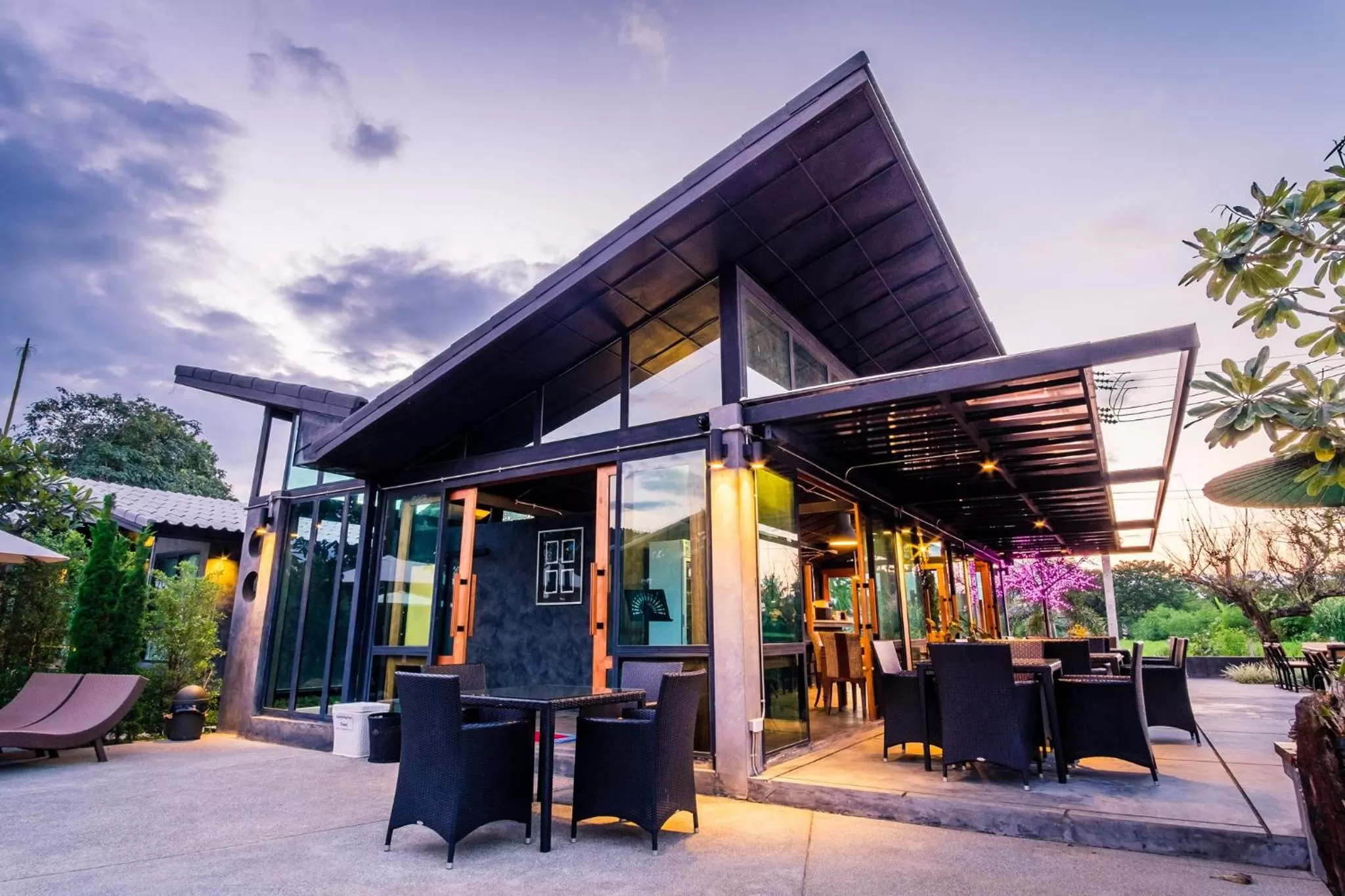 Restaurant/places to eat in Family House Zen Boutique Resort