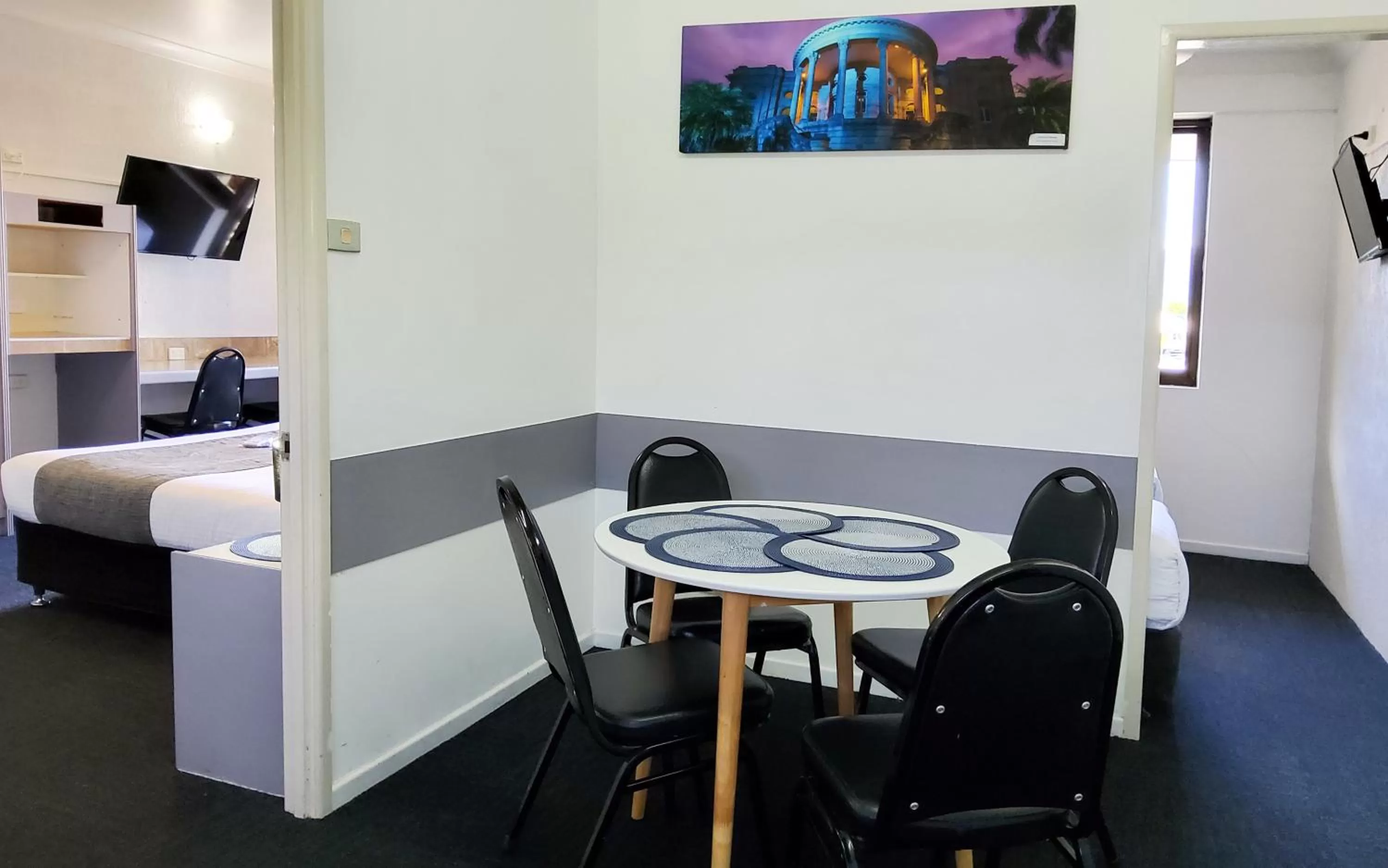 Two-Bedroom Apartment (Non Pet) in Archer Park Motel