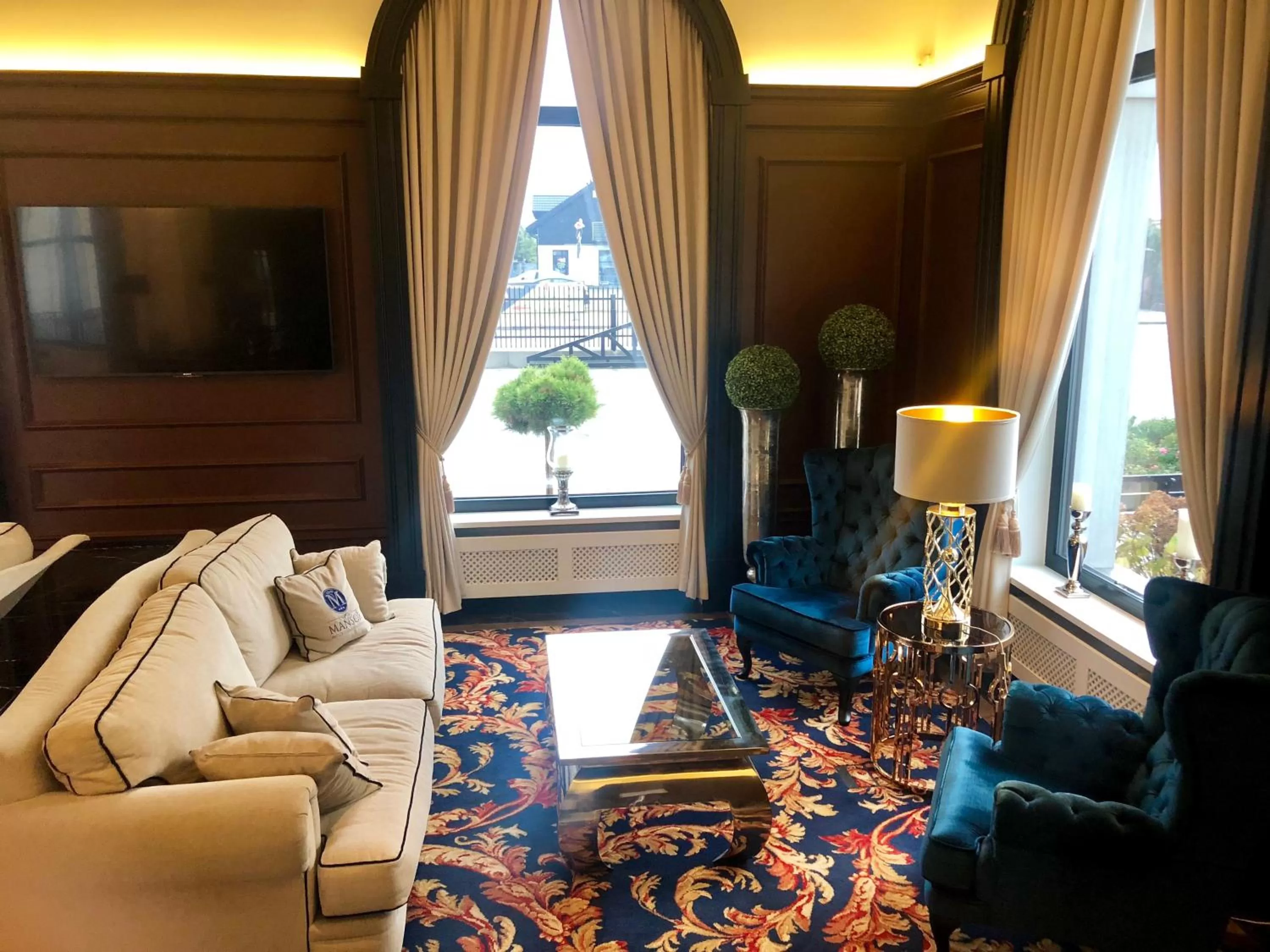 Seating Area in Hotel Mansor