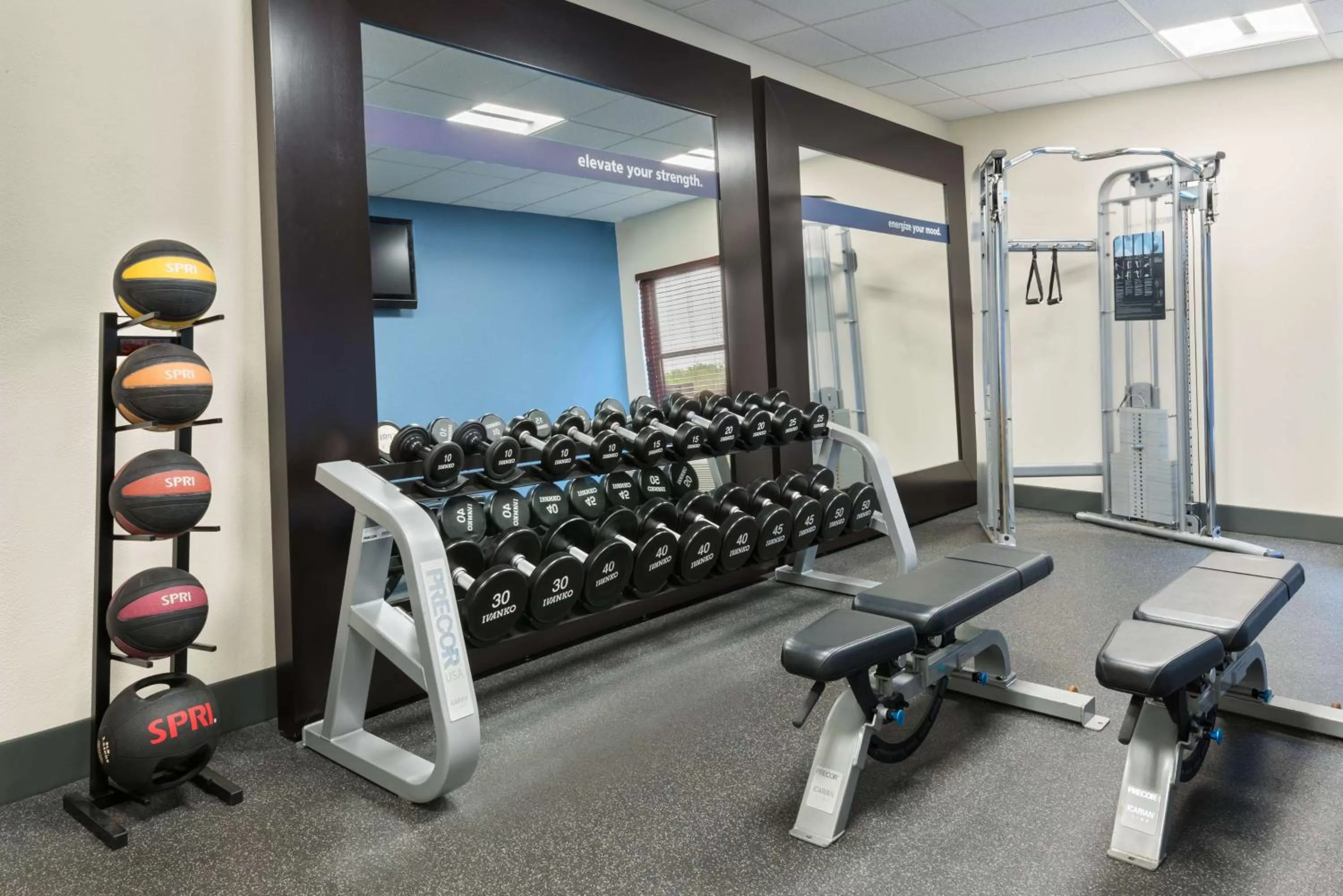 Fitness centre/facilities in Hampton Inn Boston / Marlborough