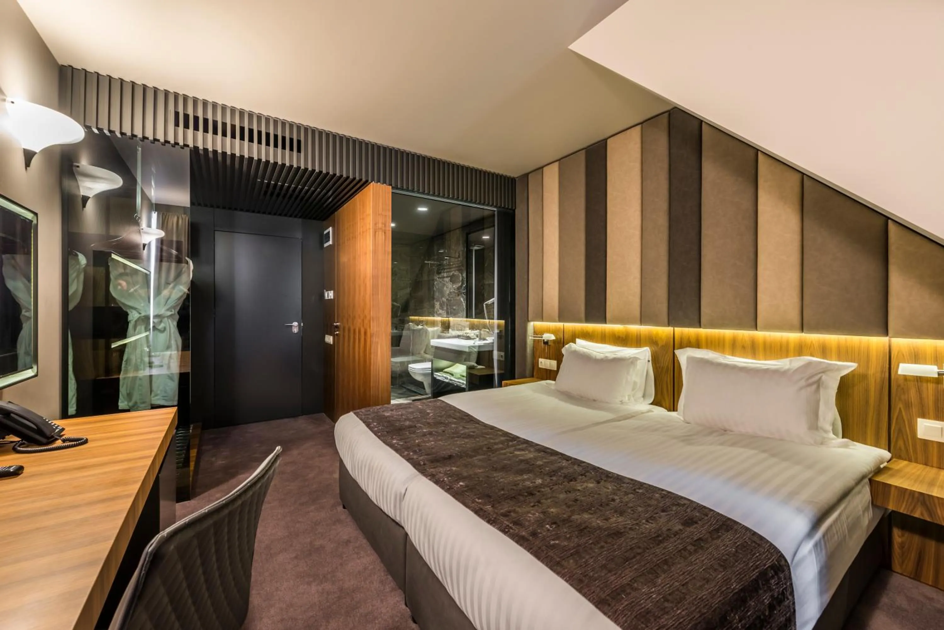 Bed in All Seasons Residence Design Hotel - Free parking