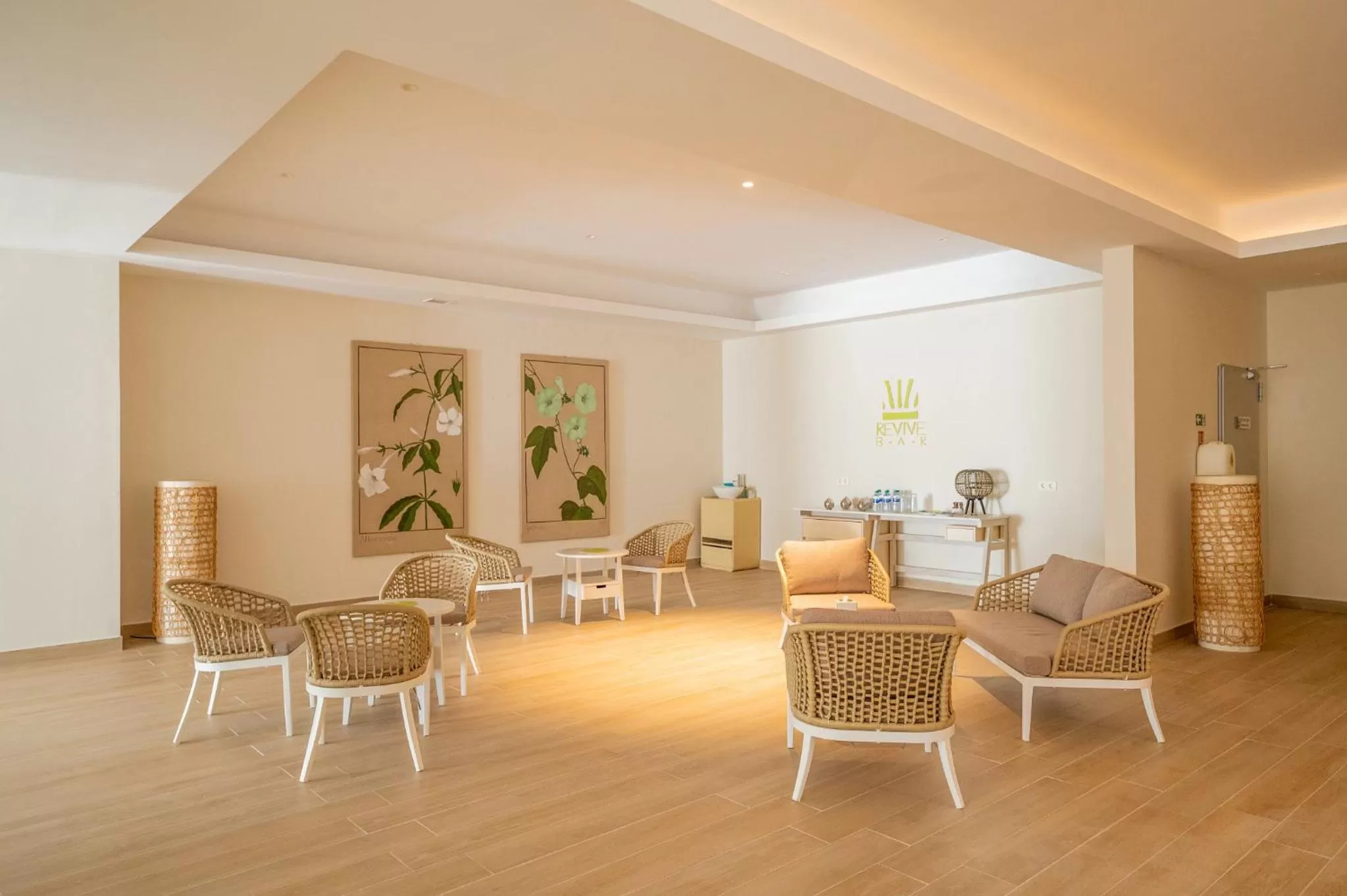 Lounge or bar in Secrets St Martin Resort & Spa - All Inclusive