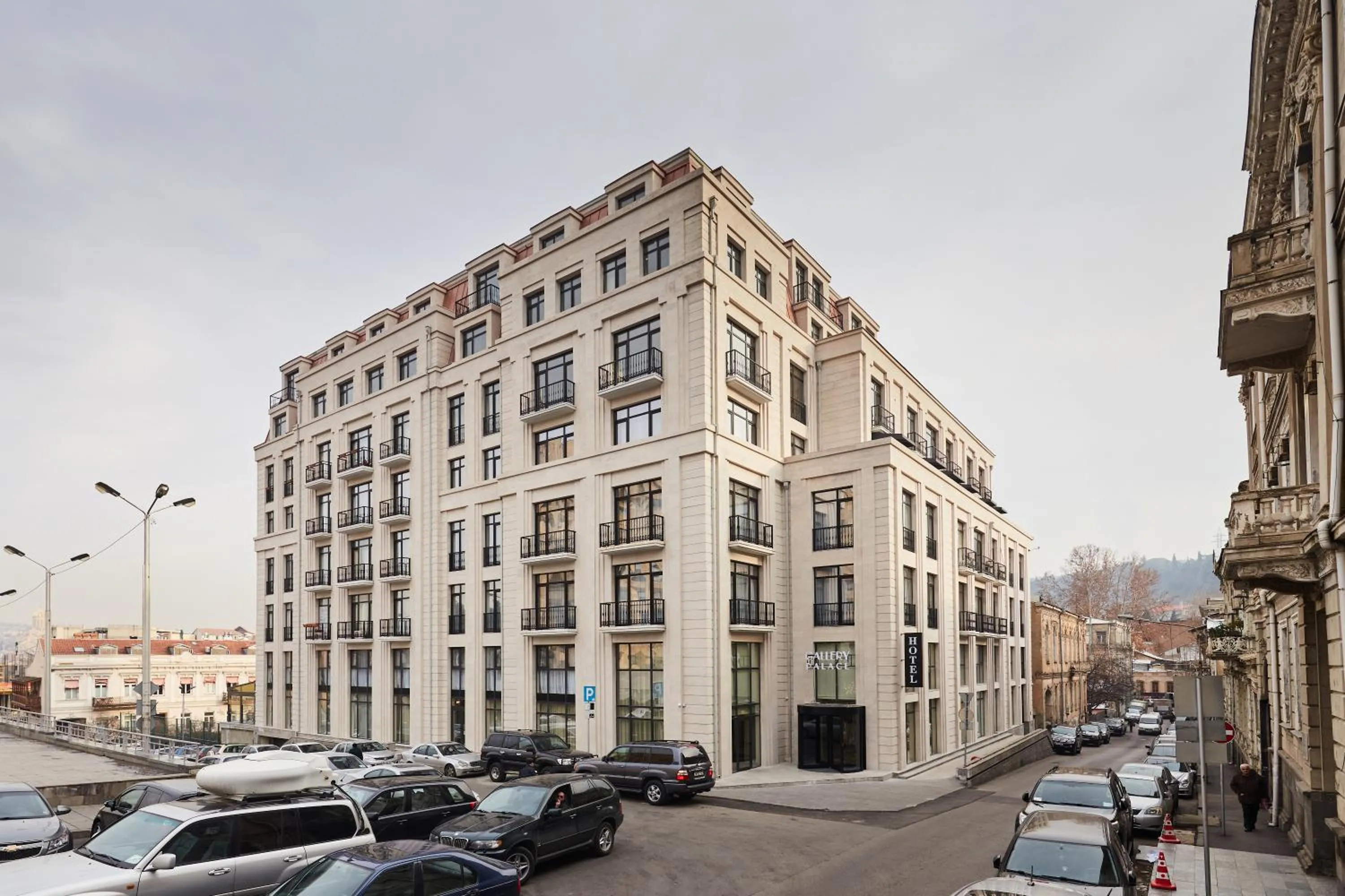 Facade/entrance in Gallery Palace Hotel