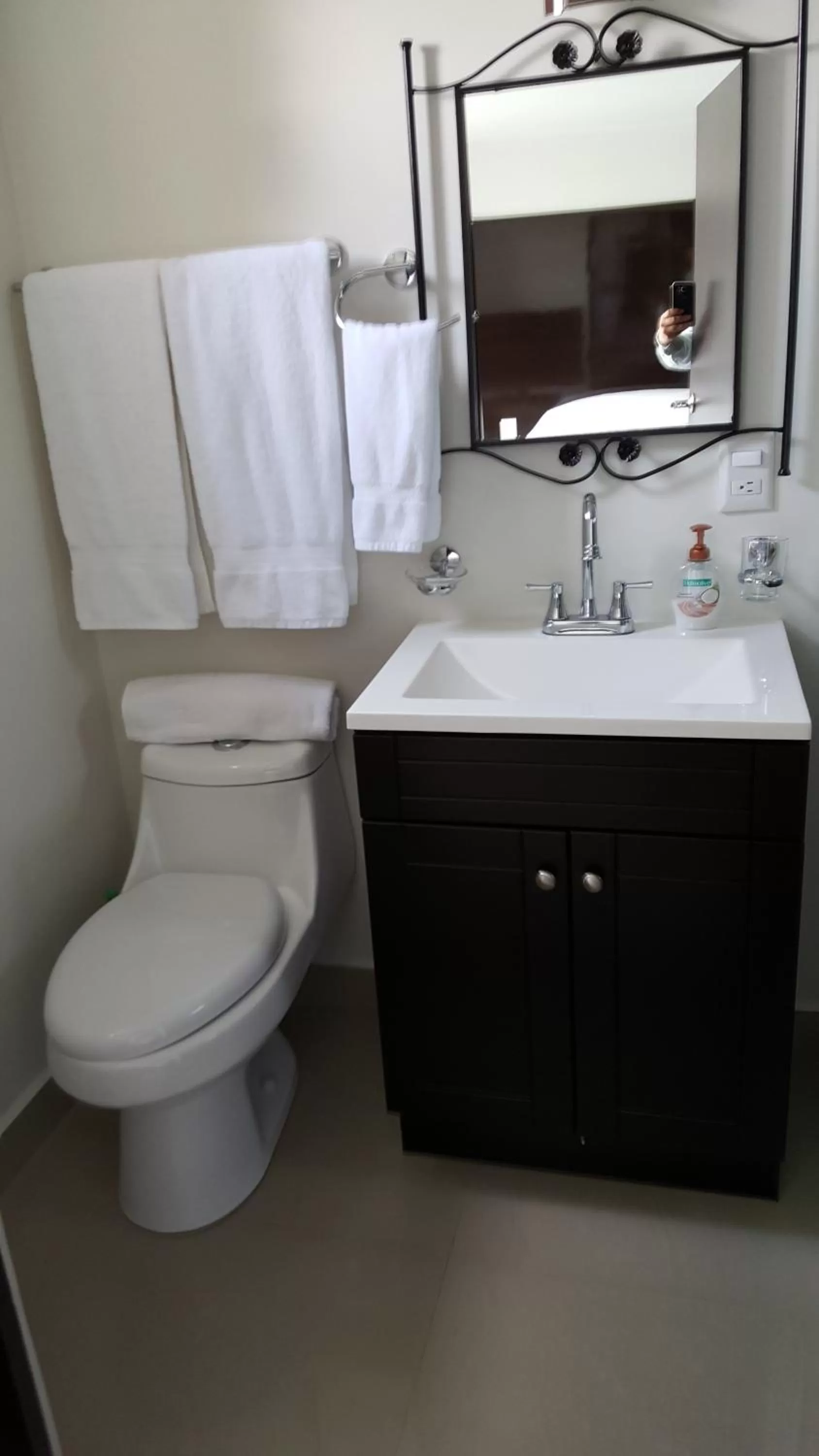 Bathroom in Bosque de Magnolias 93