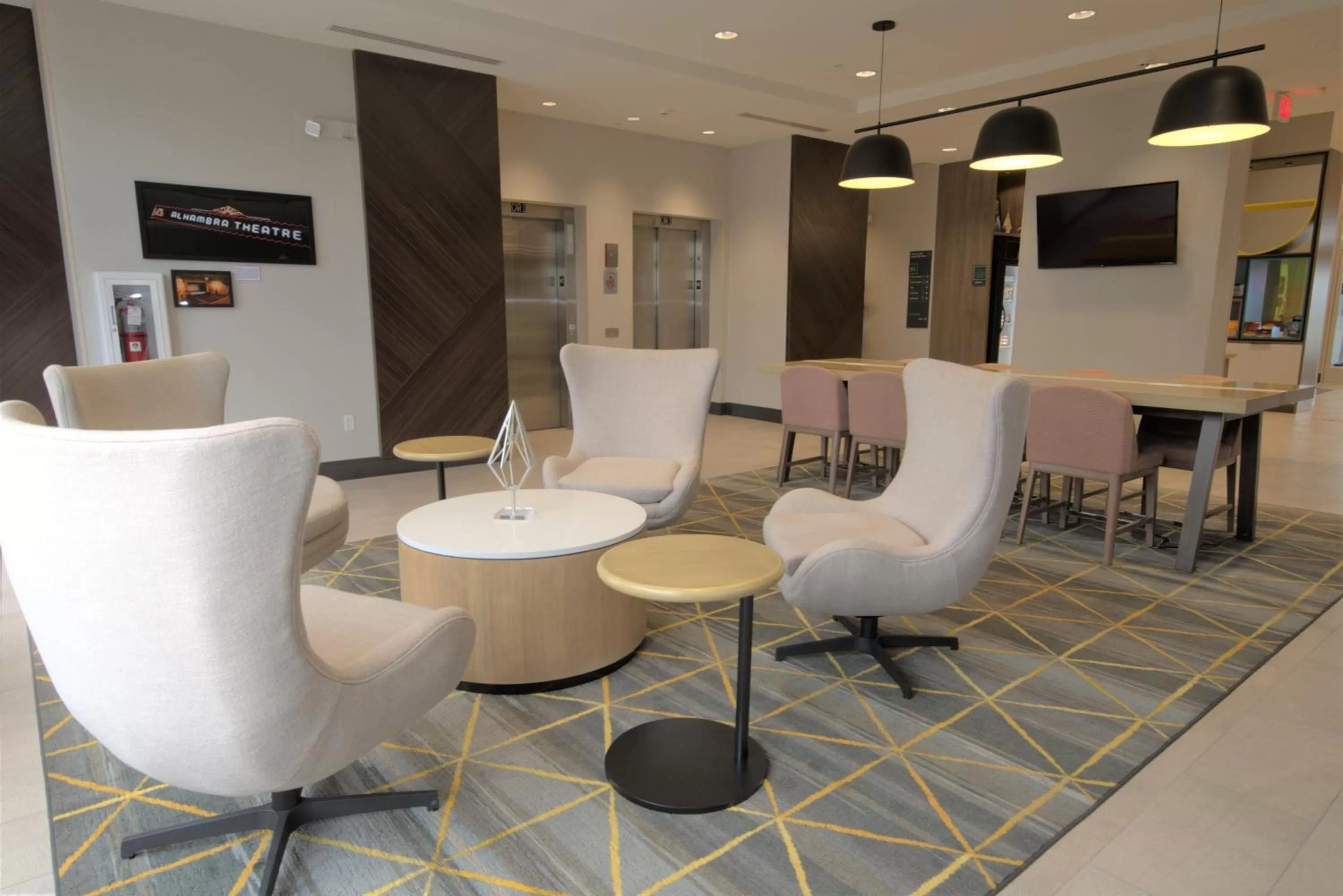 Property building in Holiday Inn & Suites - Hopkinsville - Convention Ctr by IHG