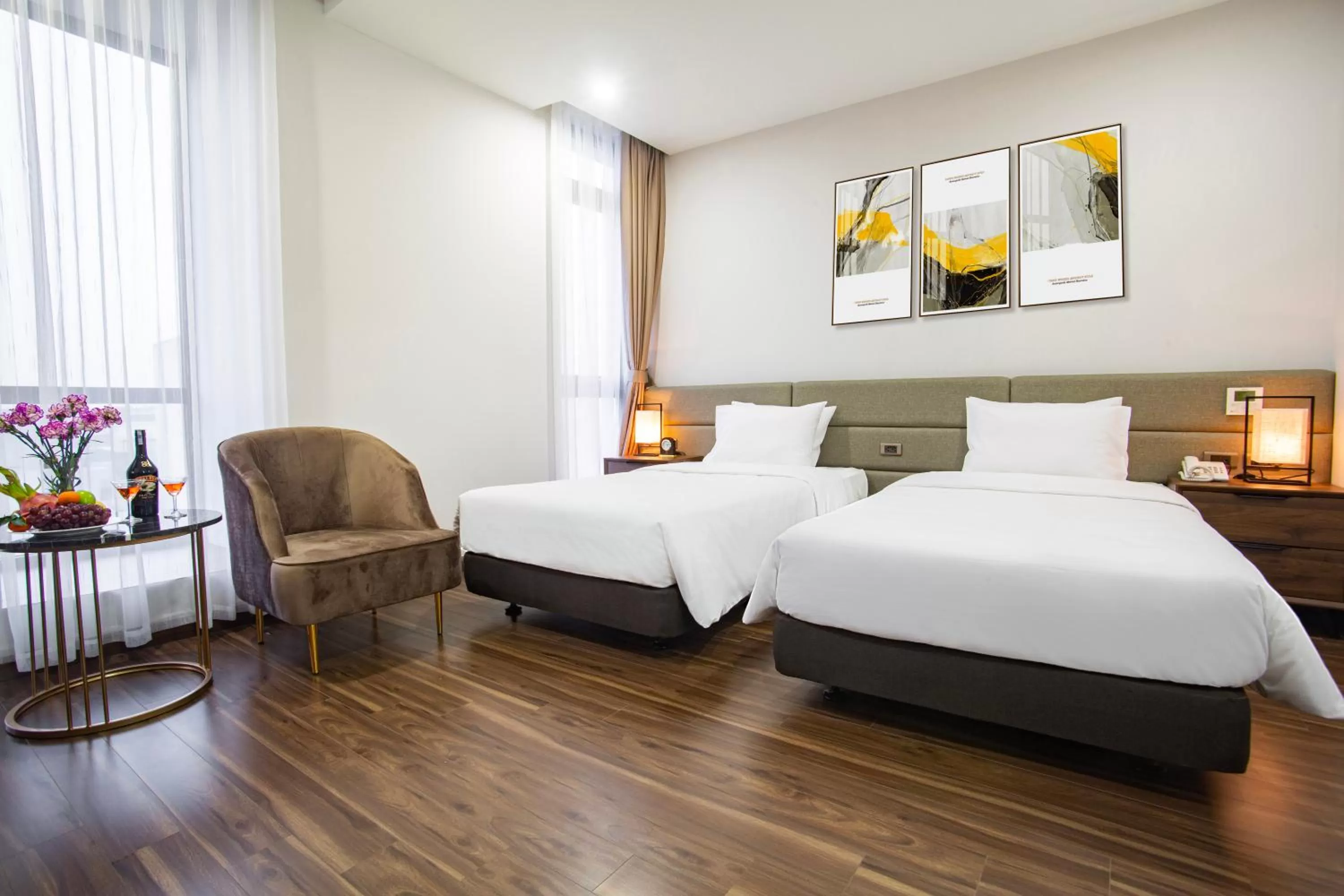 Photo of the whole room, Bed in Western Skyline Hotel