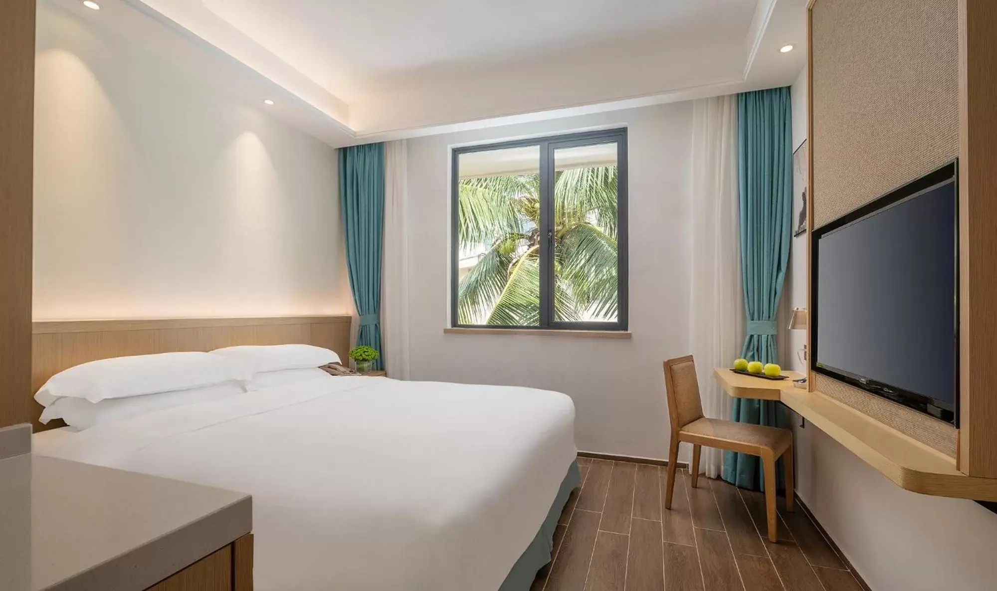 Economic King Room in Sanya South China Hotel Economic King Room in Sanya South China Hotel