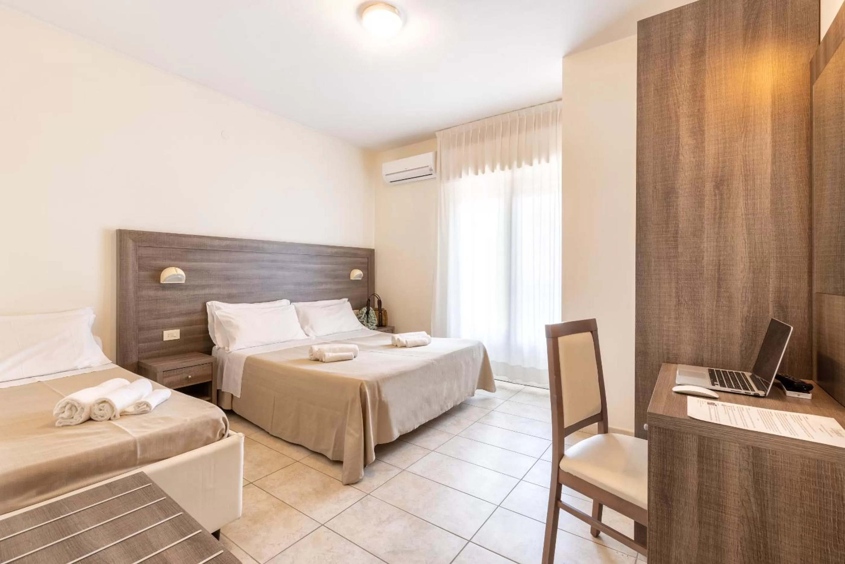 Bedroom in Hotel Edelweiss Riccione