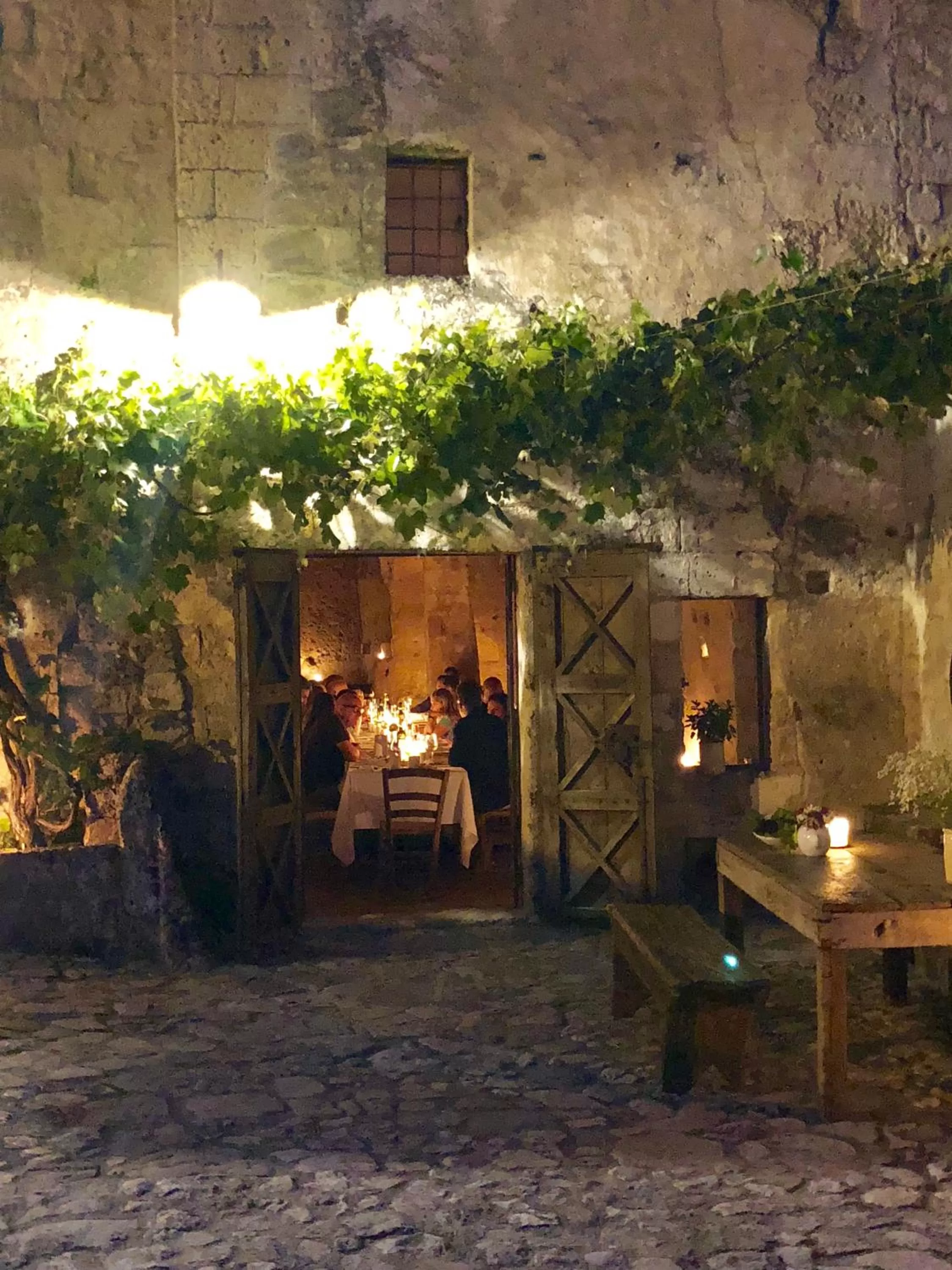 Food and drinks in Sextantio Le Grotte Della Civita