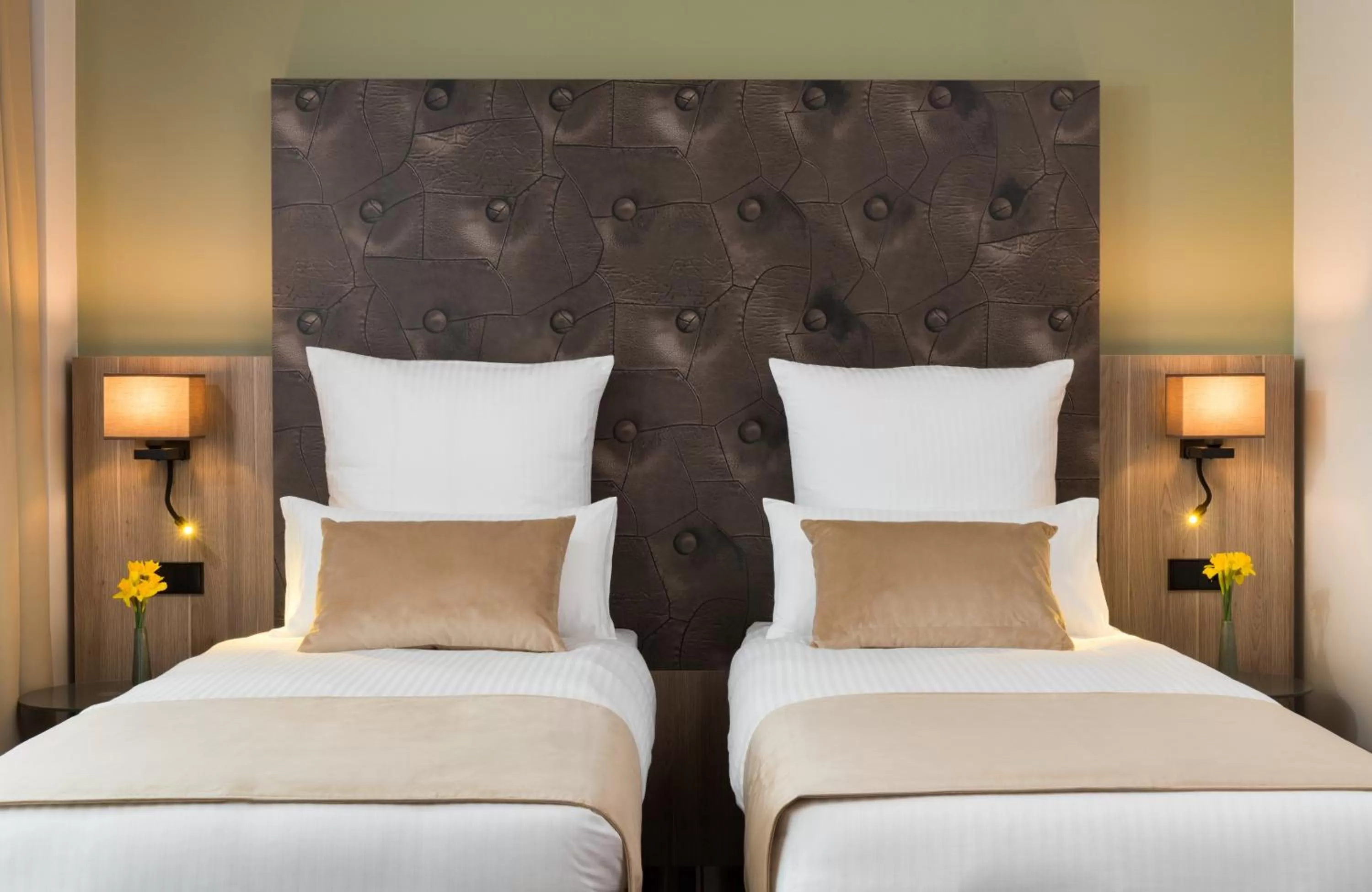 Photo of the whole room, Bed in Leonardo Hotel Offenbach Frankfurt