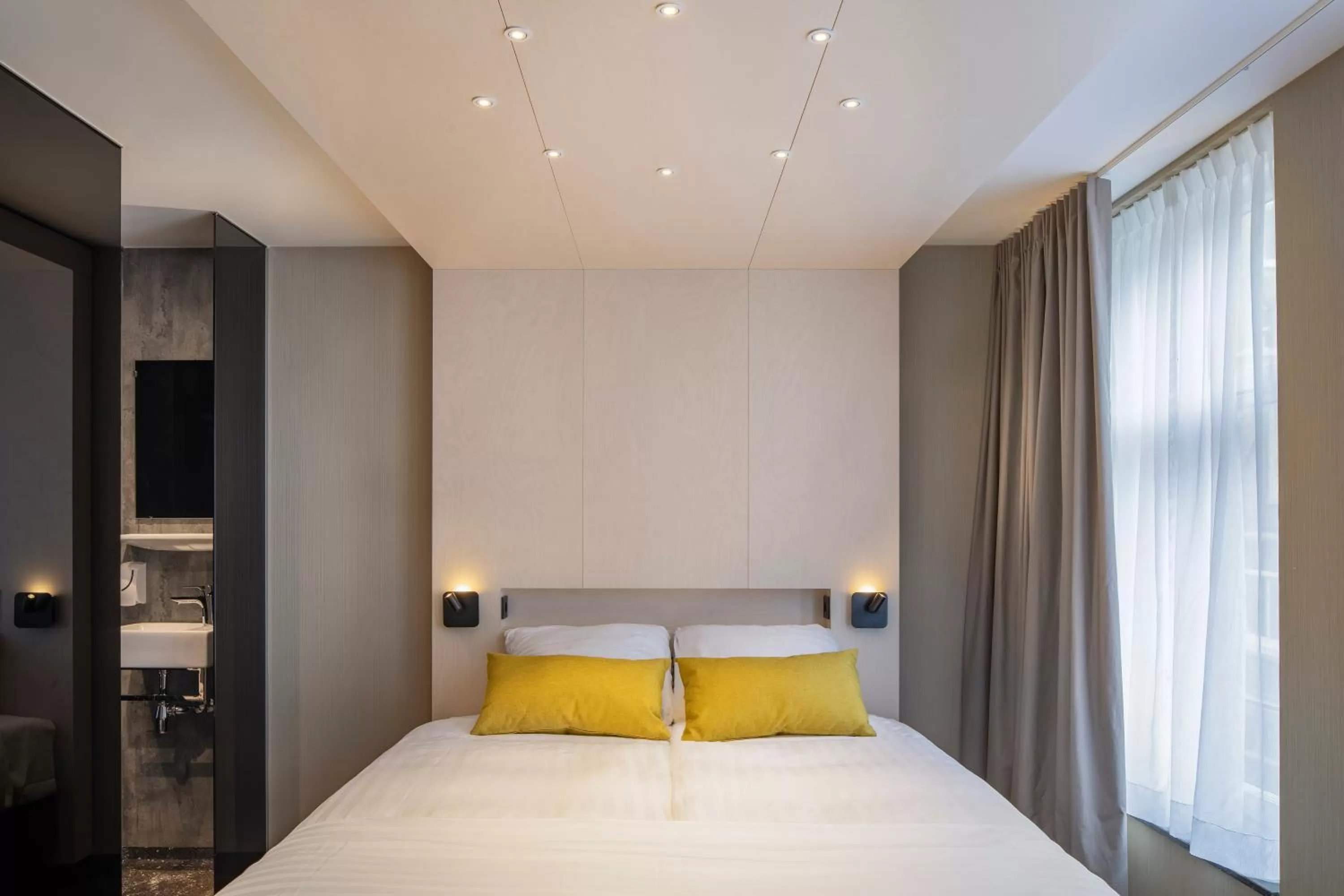 Bed in Cityview Hotel