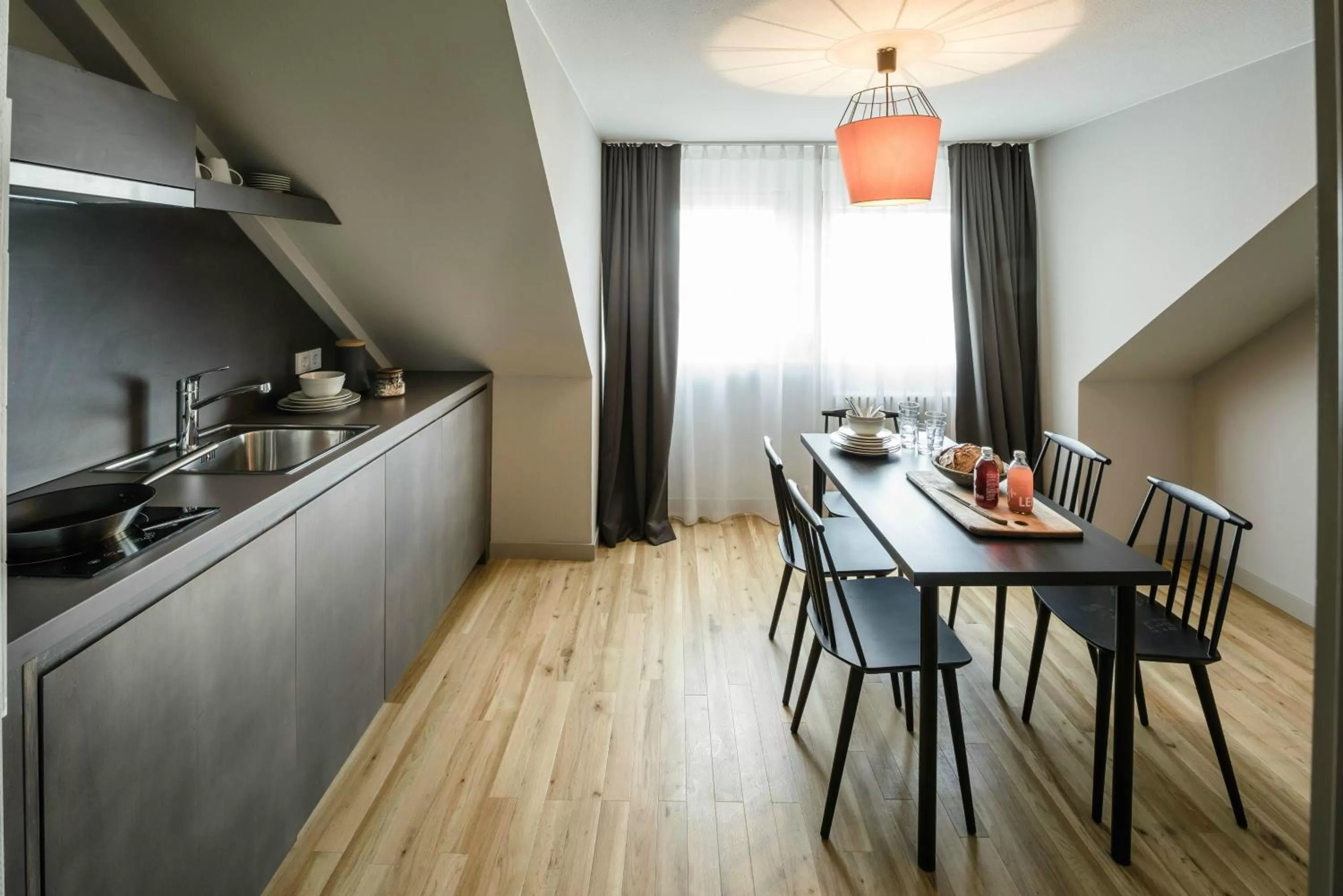 Kitchen or kitchenette in Bold Hotel Frankfurt Messe