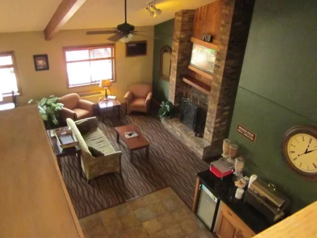 Day in AmericInn by Wyndham West Bend