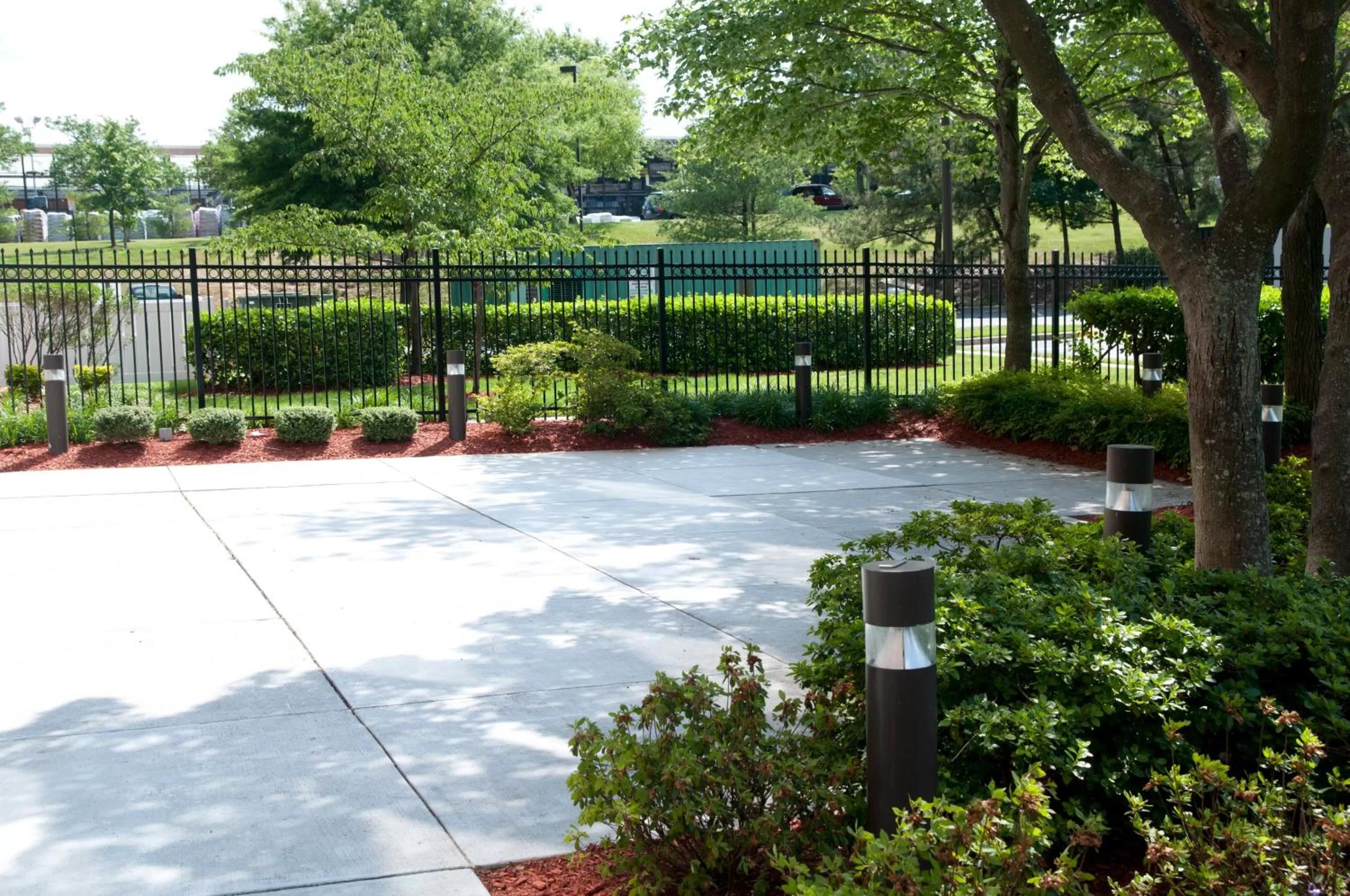 Restaurant/places to eat in Holiday Inn Express & Suites Laurel Lakes by IHG