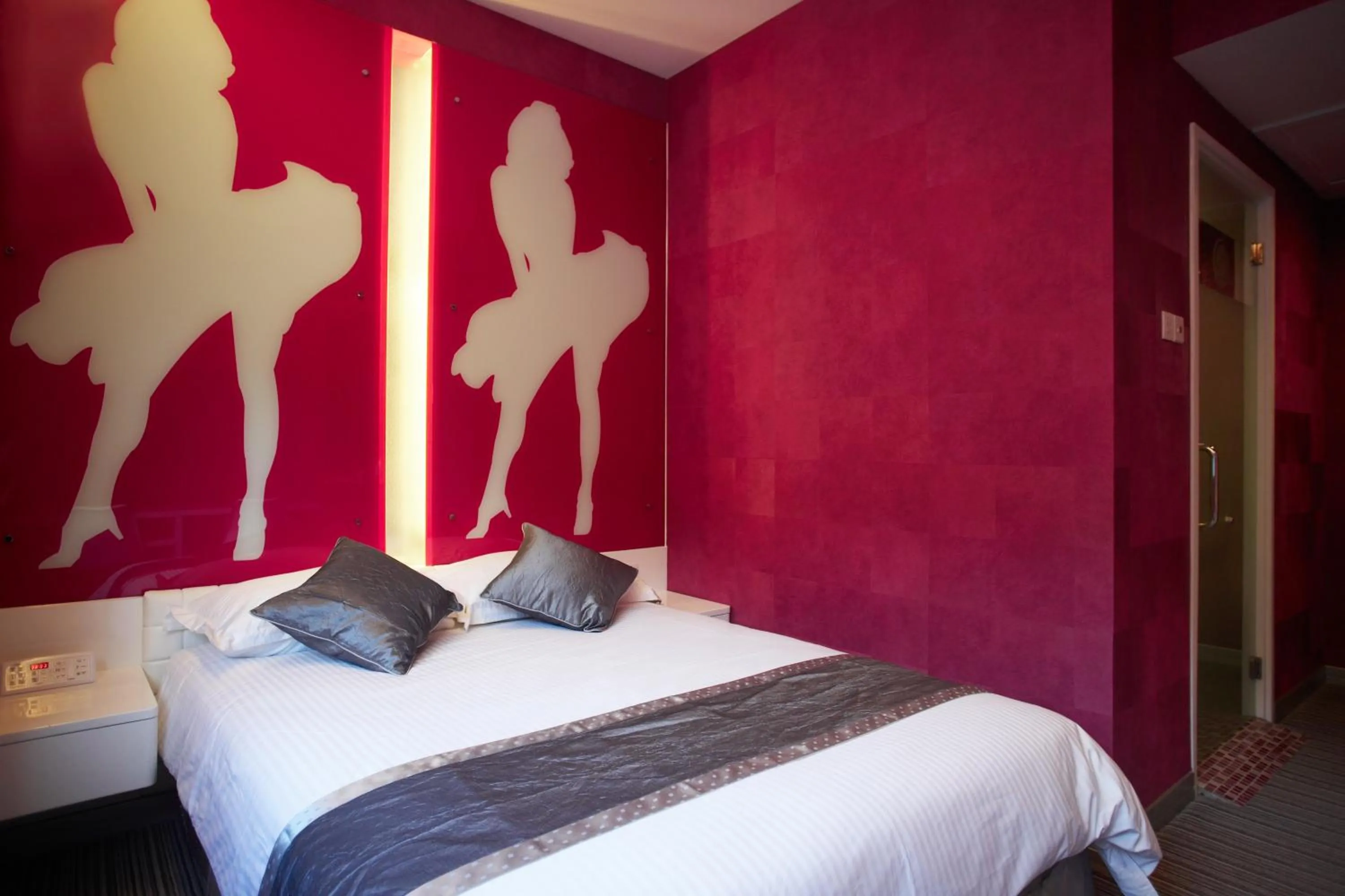 Bedroom in Hotel Re! @ Pearl's Hill