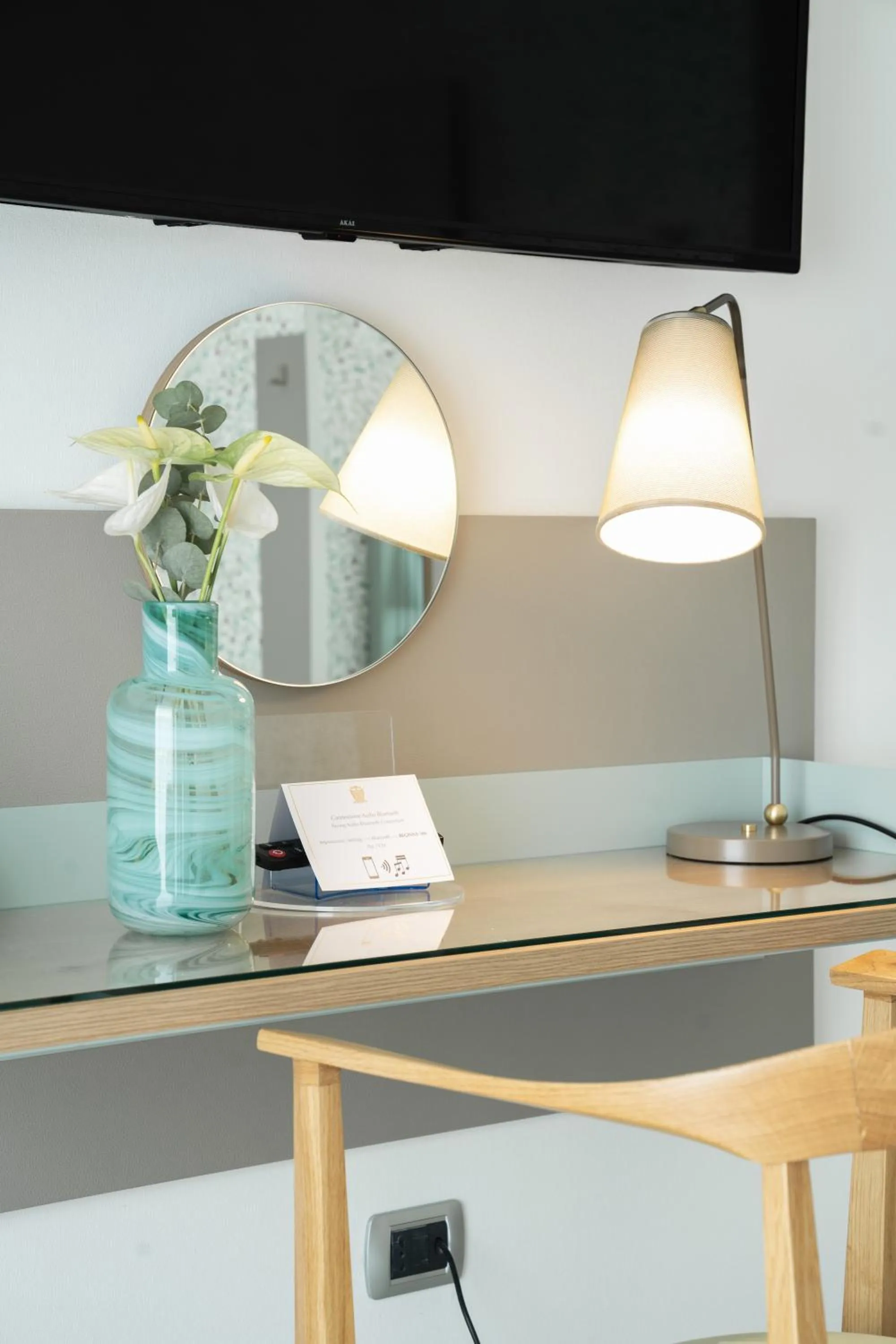 TV and multimedia in Reginna Palace Hotel