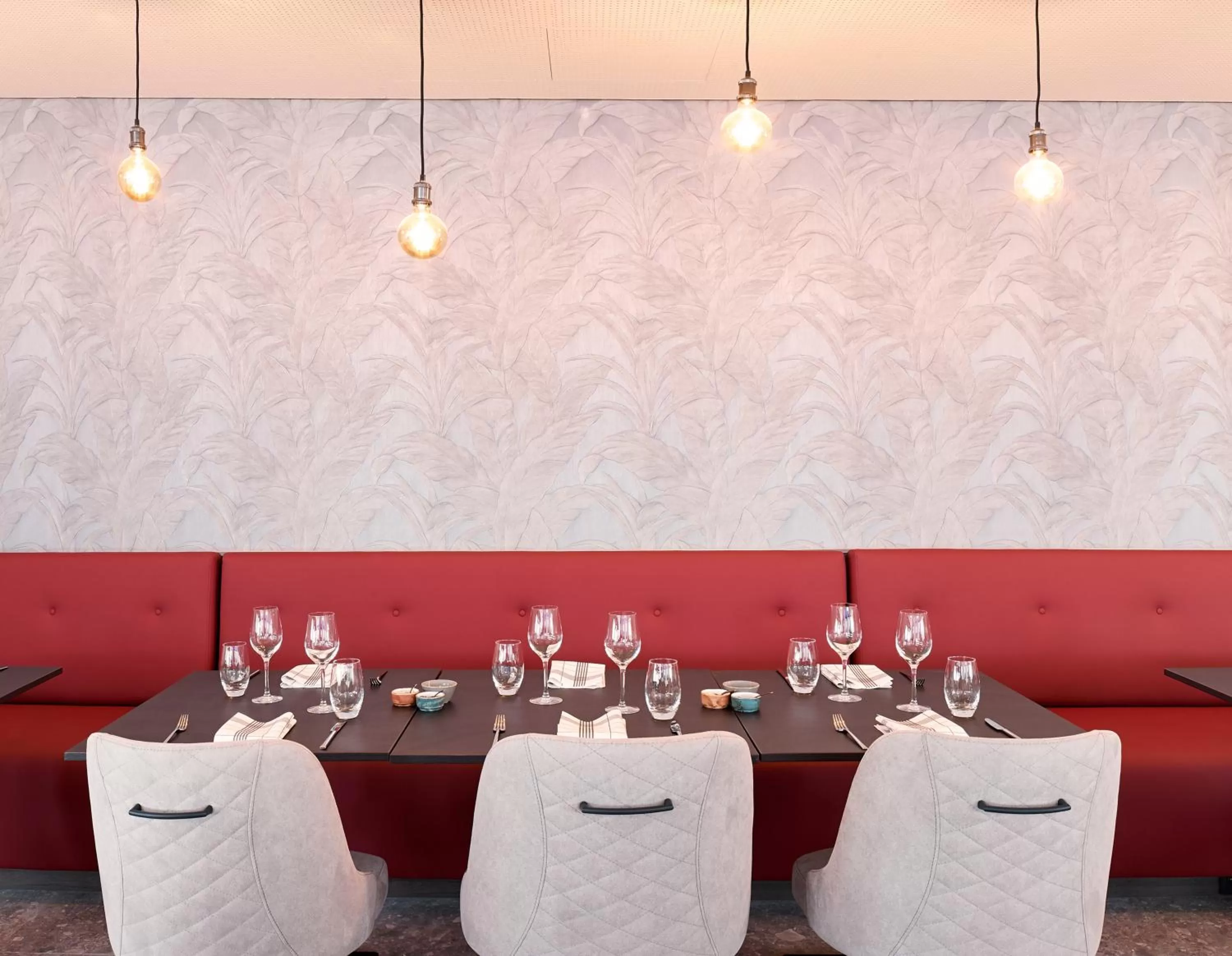 Restaurant/places to eat in Radisson Blu Hotel, Bruges