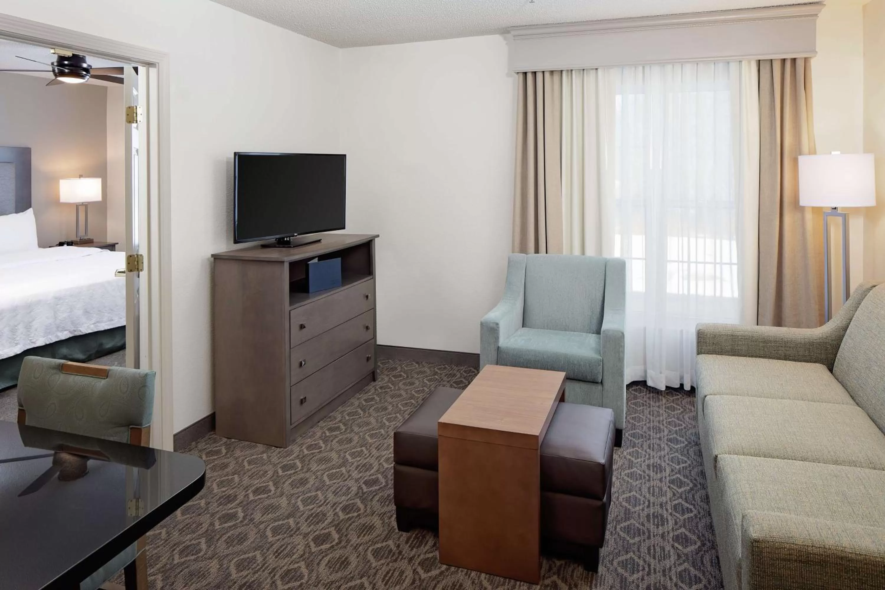 King Suite - Disability Access in Homewood Suites by Hilton Hartford-Farmington