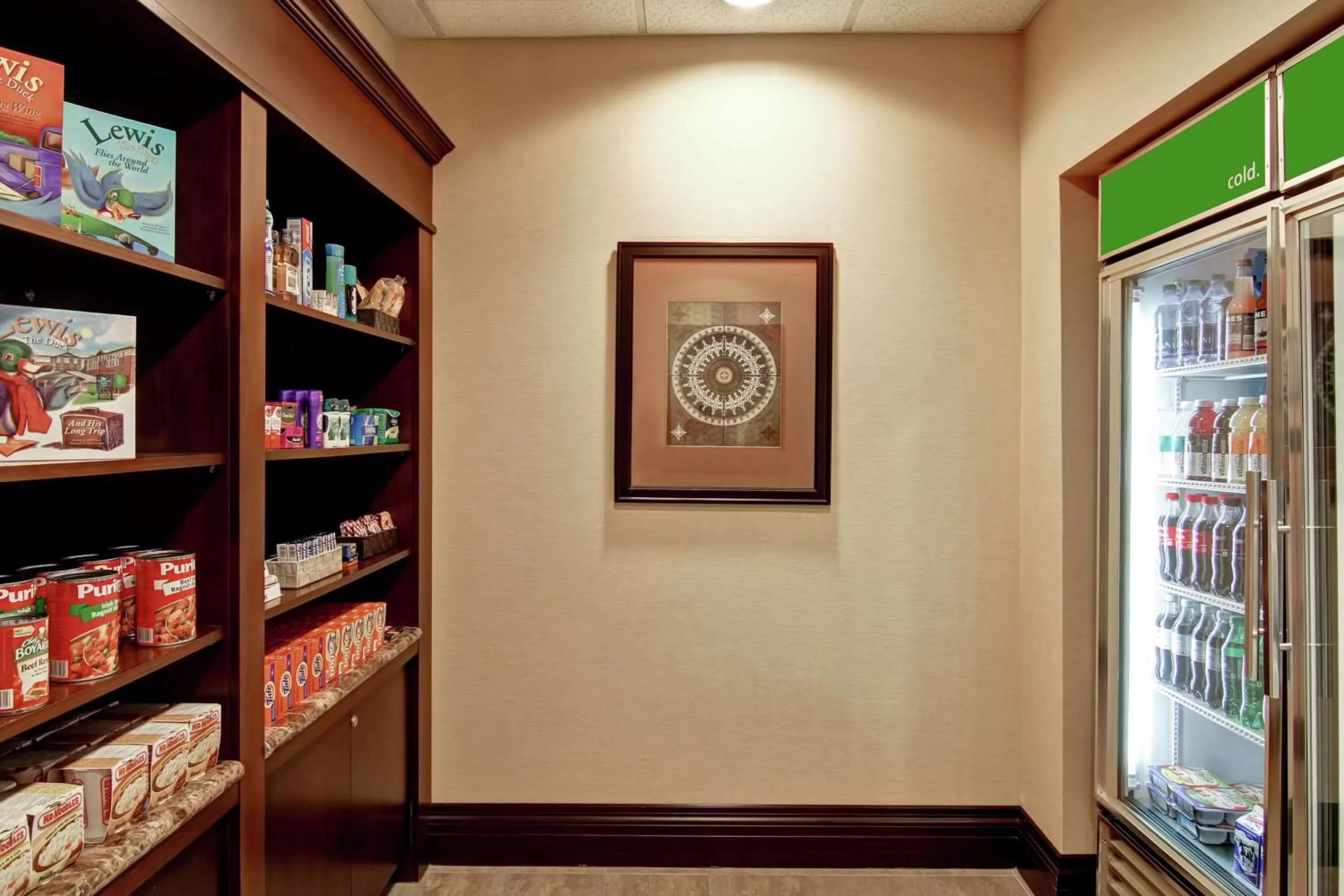 Dining area in Homewood Suites by Hilton Sudbury