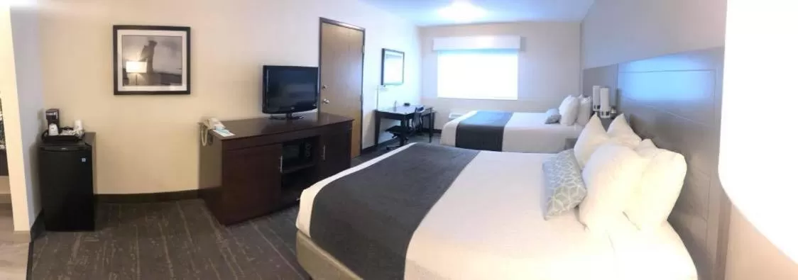 Photo of the whole room, Bed in Best Western Mt. Hood Inn