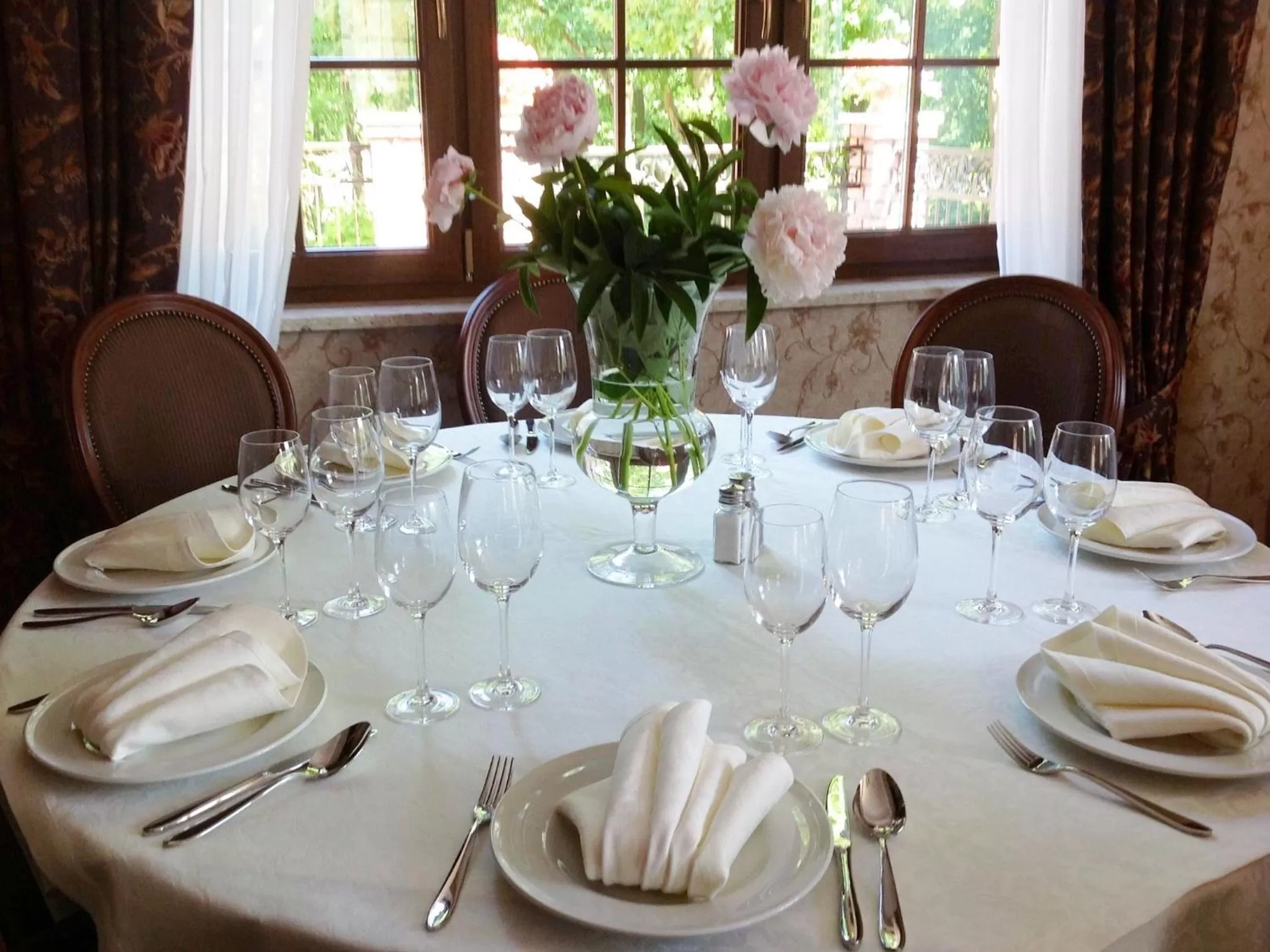 Restaurant/places to eat in ForRest Hotel & Restaurant