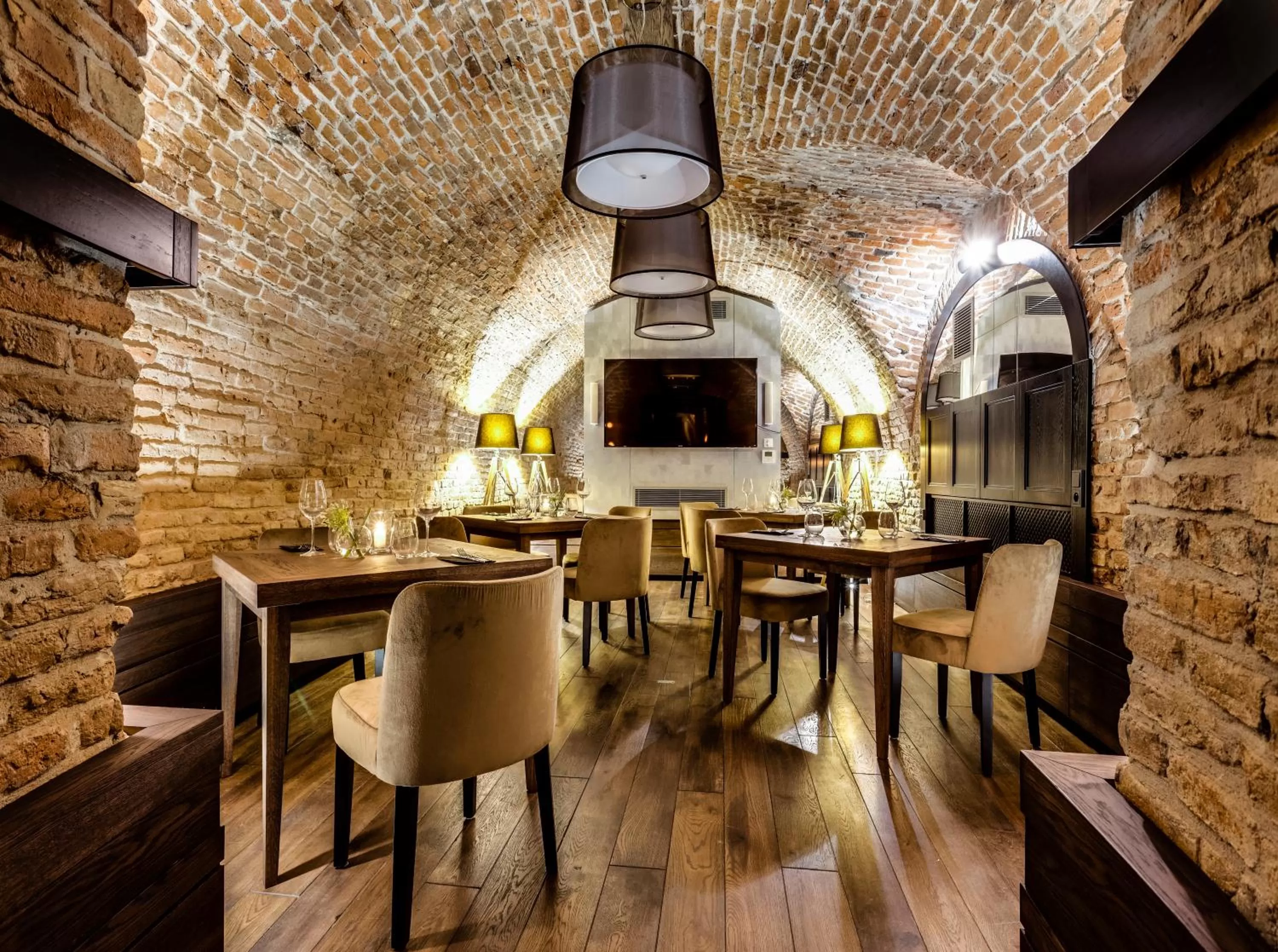 Restaurant/places to eat in Hotel Teatro Boutique Old Town - Destigo Hotels