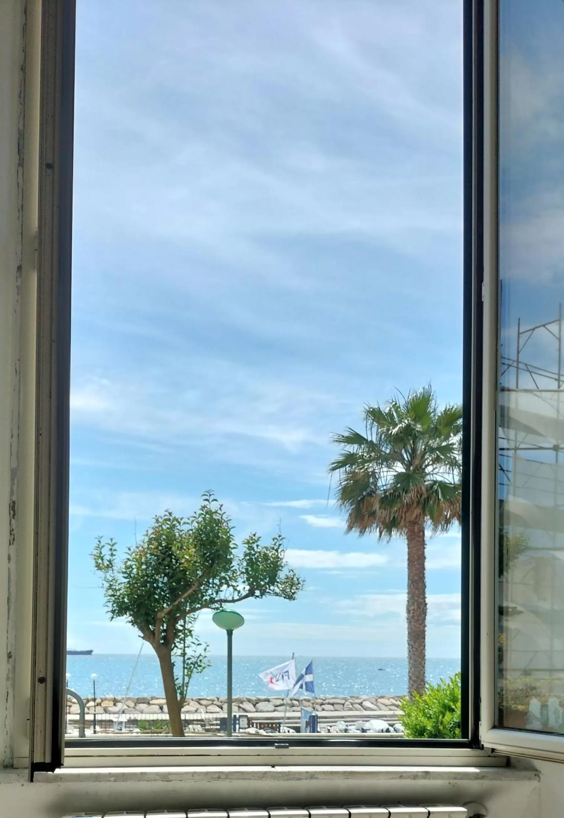 Day in Maison De Revel