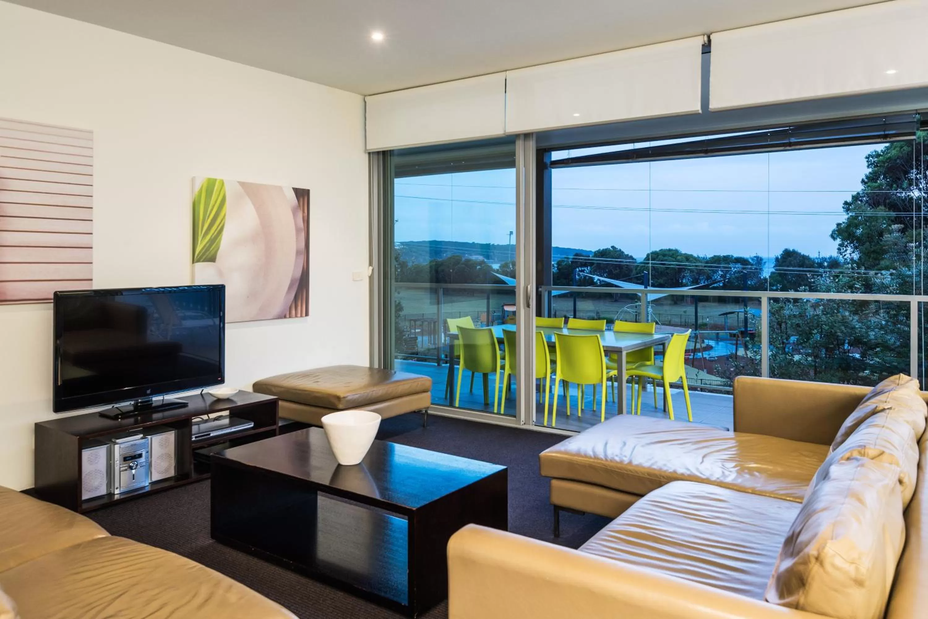 TV and multimedia in Coast Resort Merimbula
