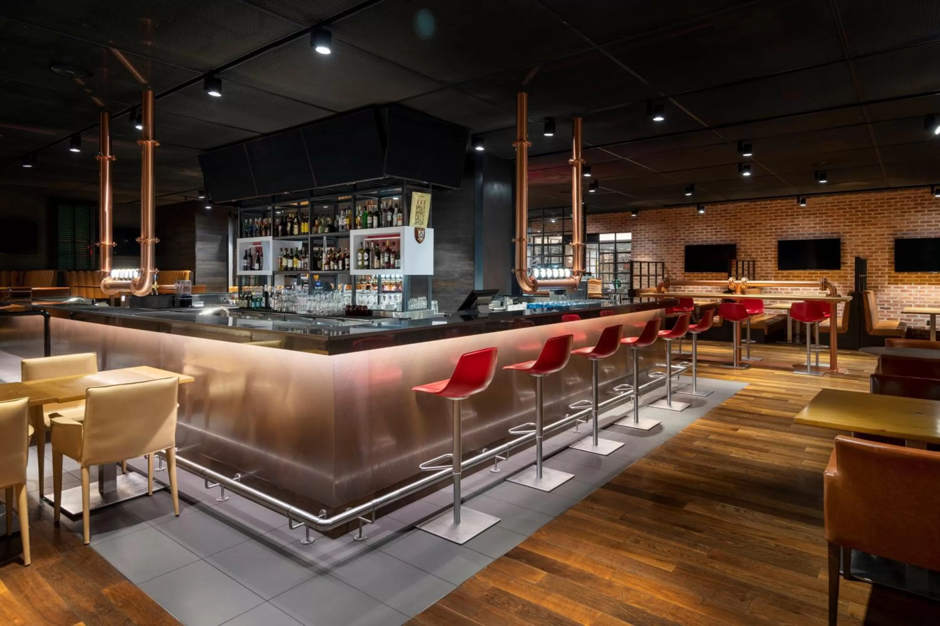 Lounge or bar in Holiday Inn - Doha - The Business Park by IHG