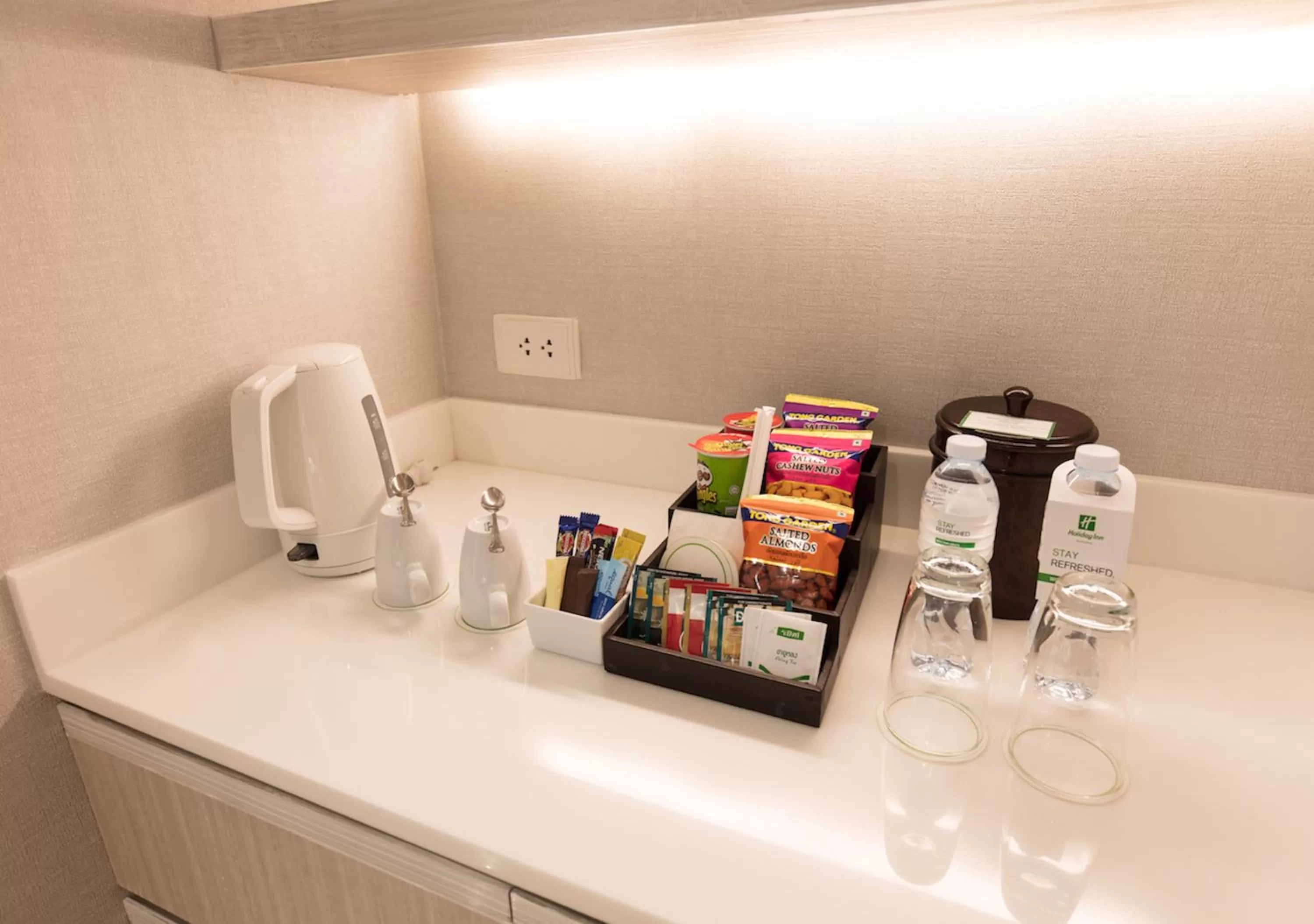 Coffee/tea facilities in Holiday Inn Bangkok by IHG