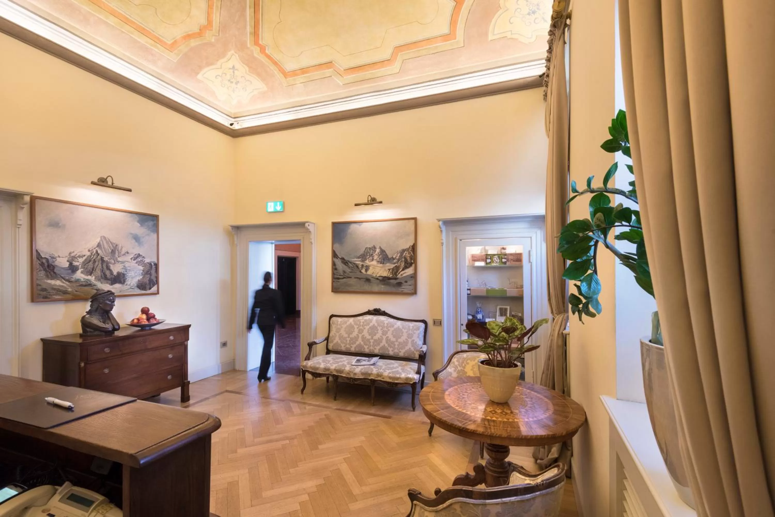 Lobby or reception, Bed in Grand Hotel della Posta, WorldHotels Distinctive