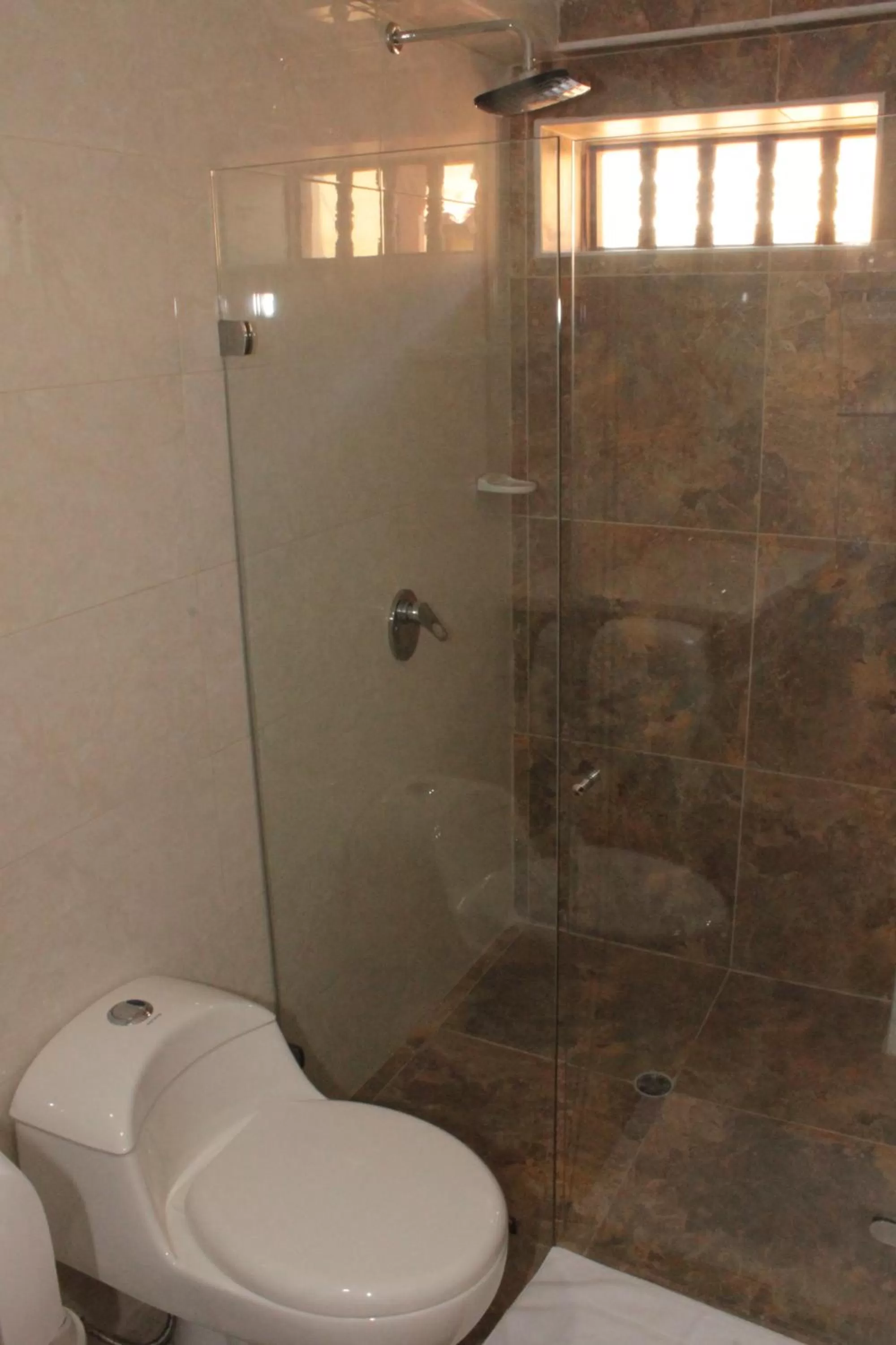 Bathroom in Akel House Hotel