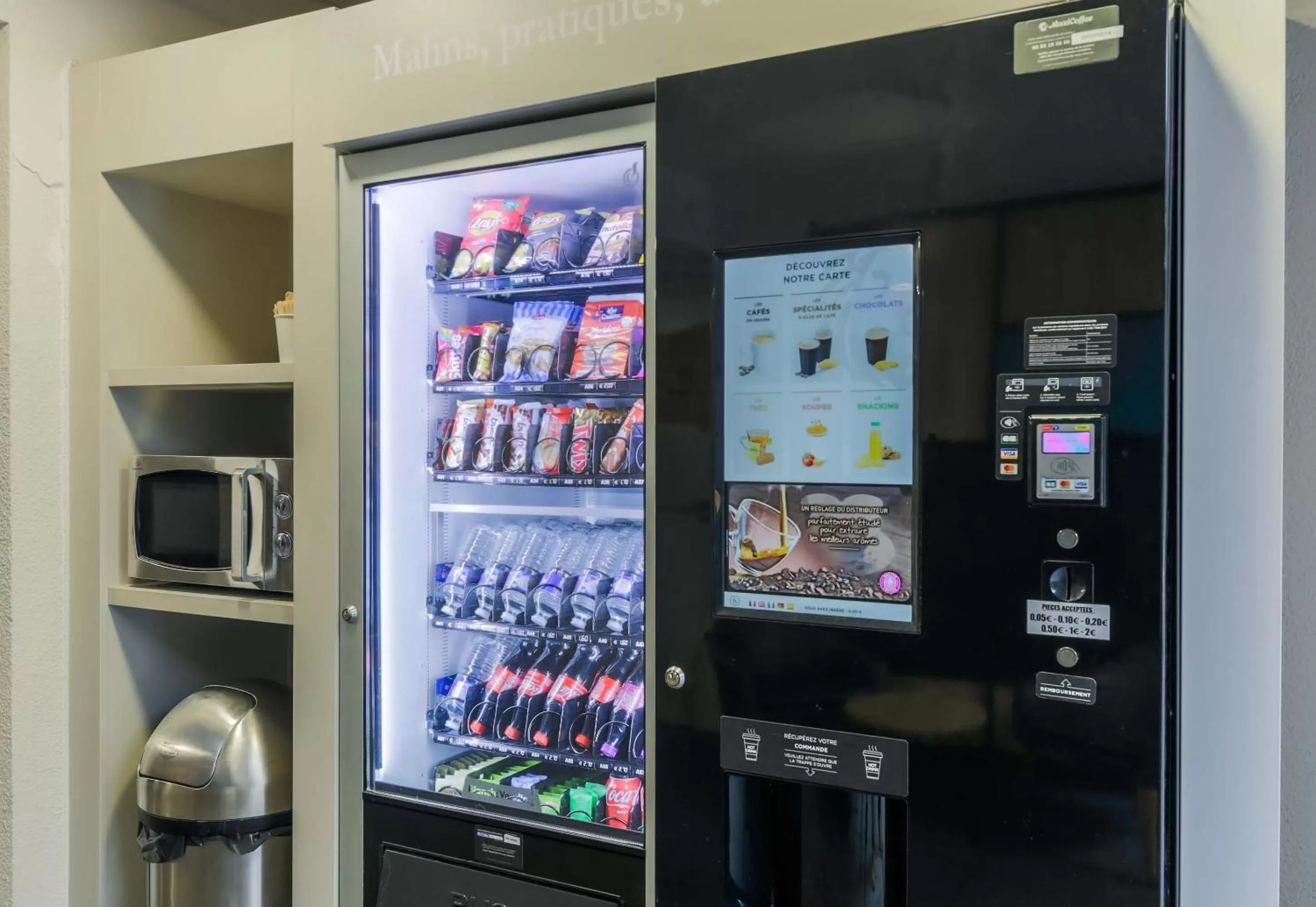 vending machine in B&B HOTEL Metz Jouy Aux Arches