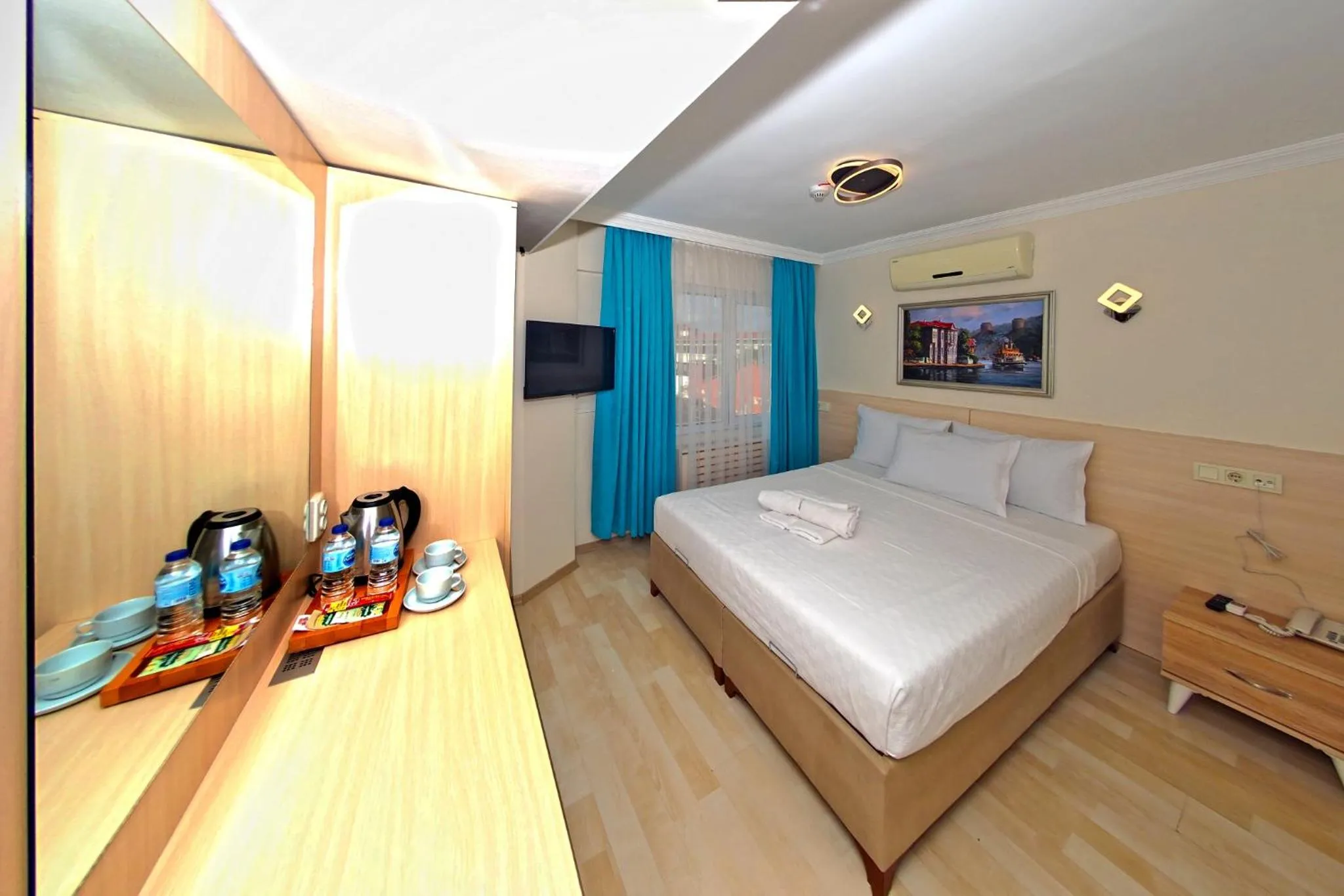 People in Le Safran Palace Hotel