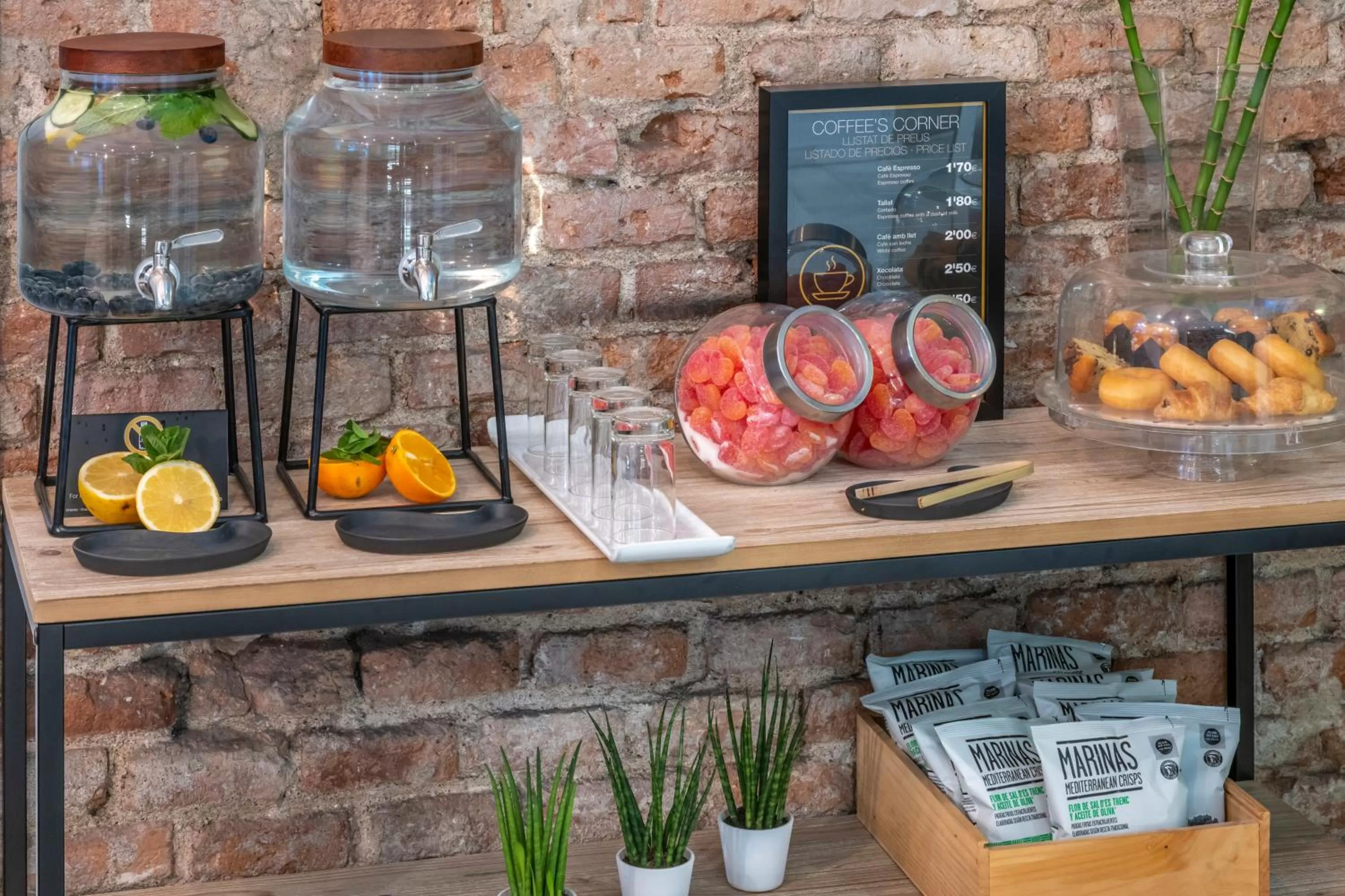 Lobby or reception in SERHS Carlit Boutique Hotel