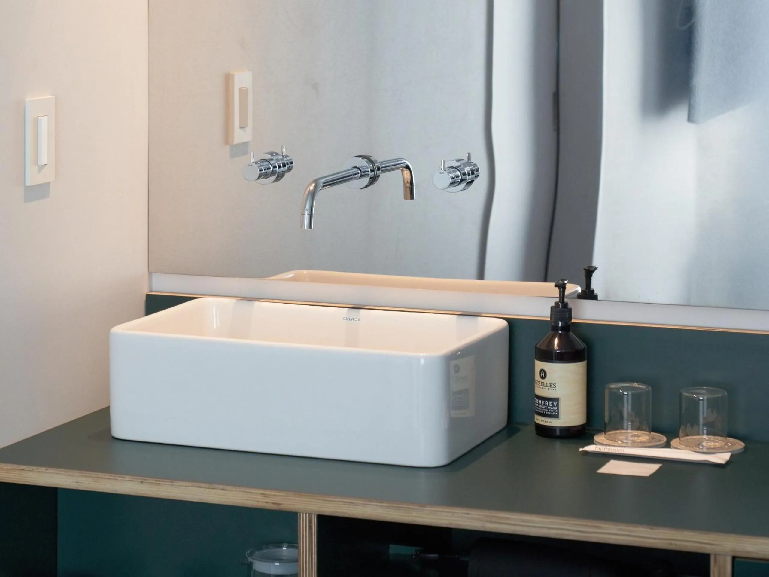 Photo of the whole room in all day place shibuya