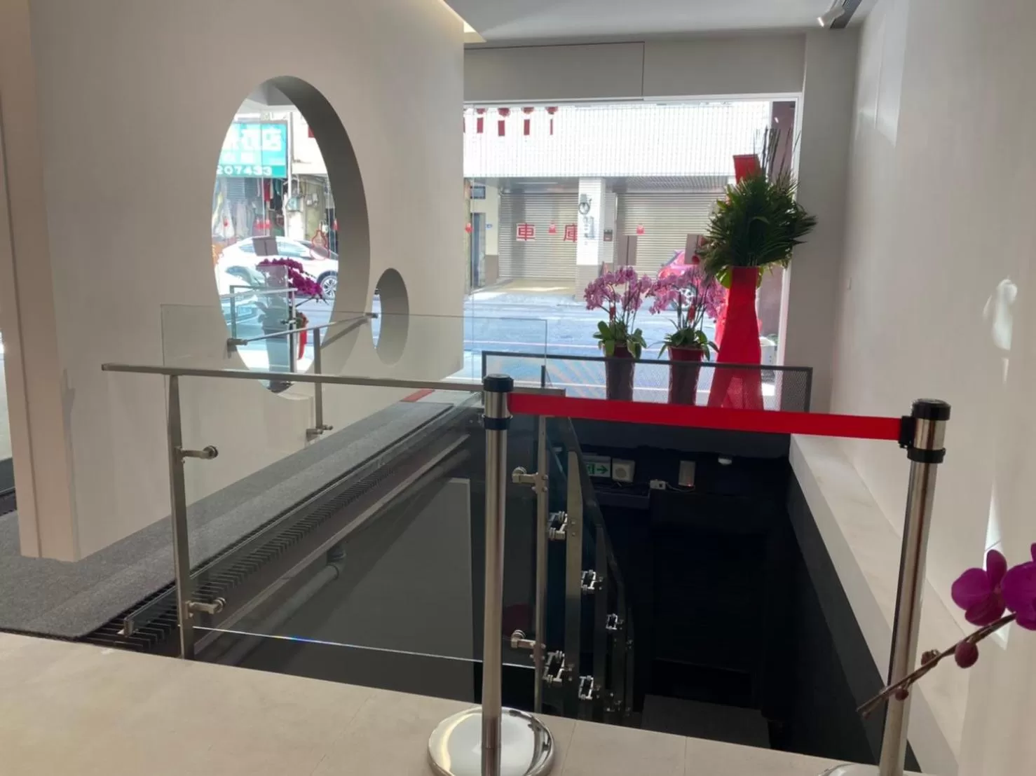 Property building in Hotel Huru House