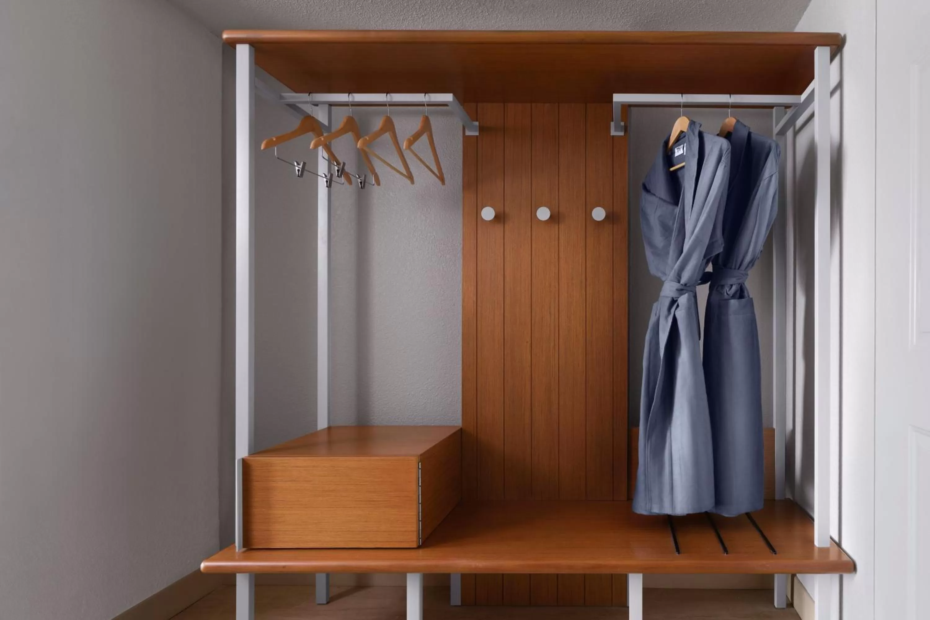 Photo of the whole room in Marriott Hutchinson Island Resort & Beach Villas, Golf & Marina