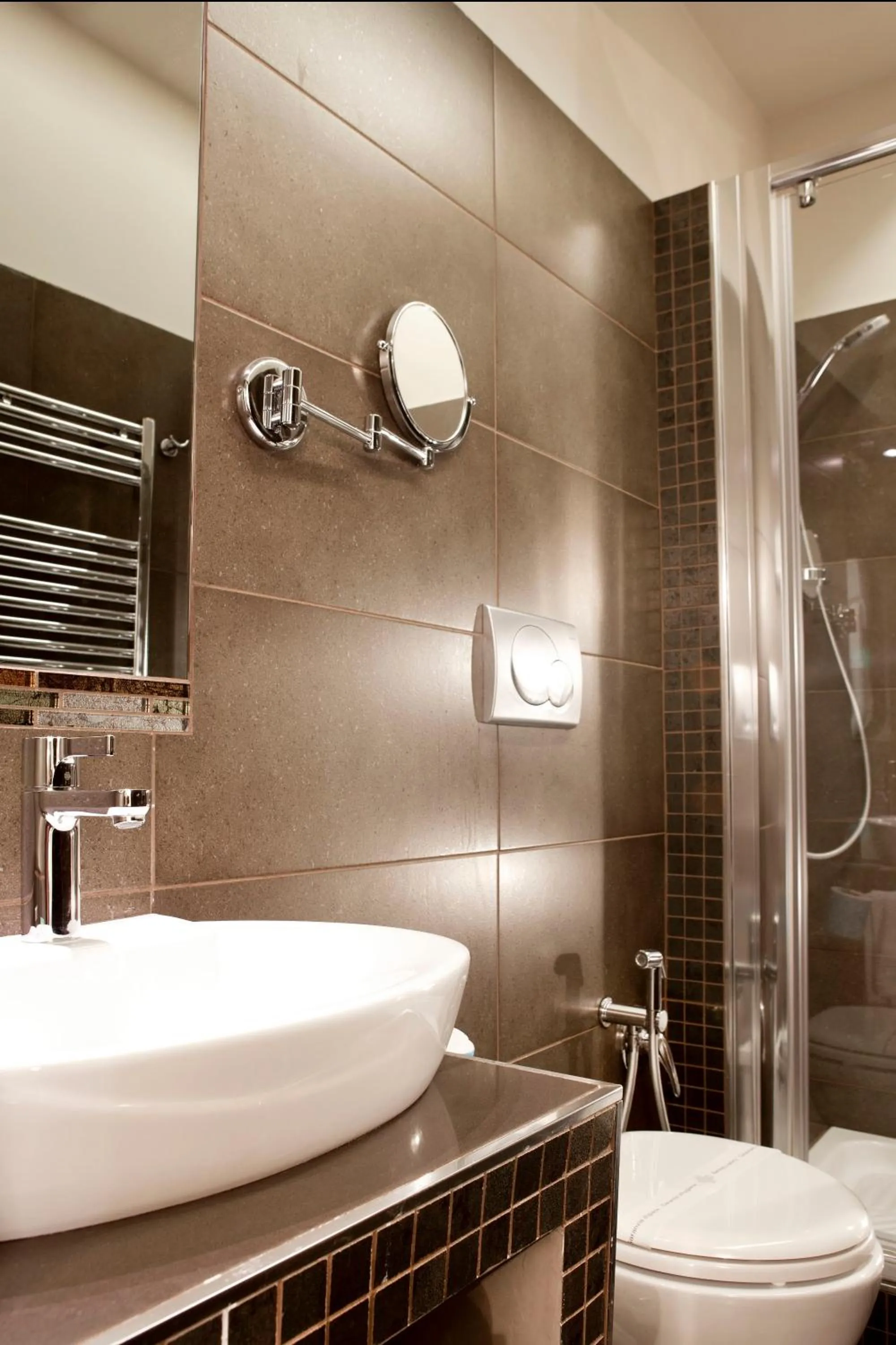 Bathroom in Basilio 55 Rome