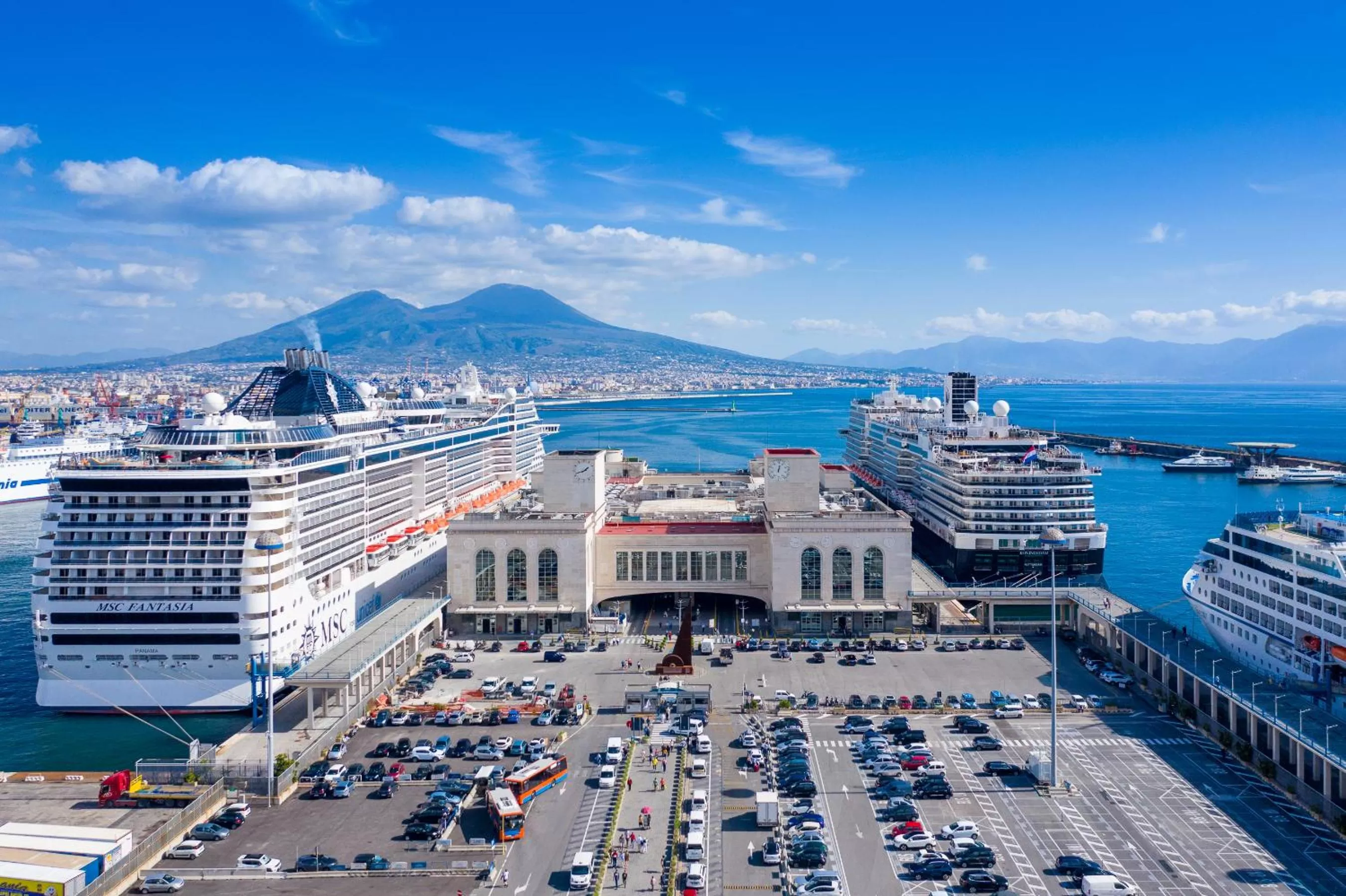 Facade/entrance in Smart Hotel Napoli