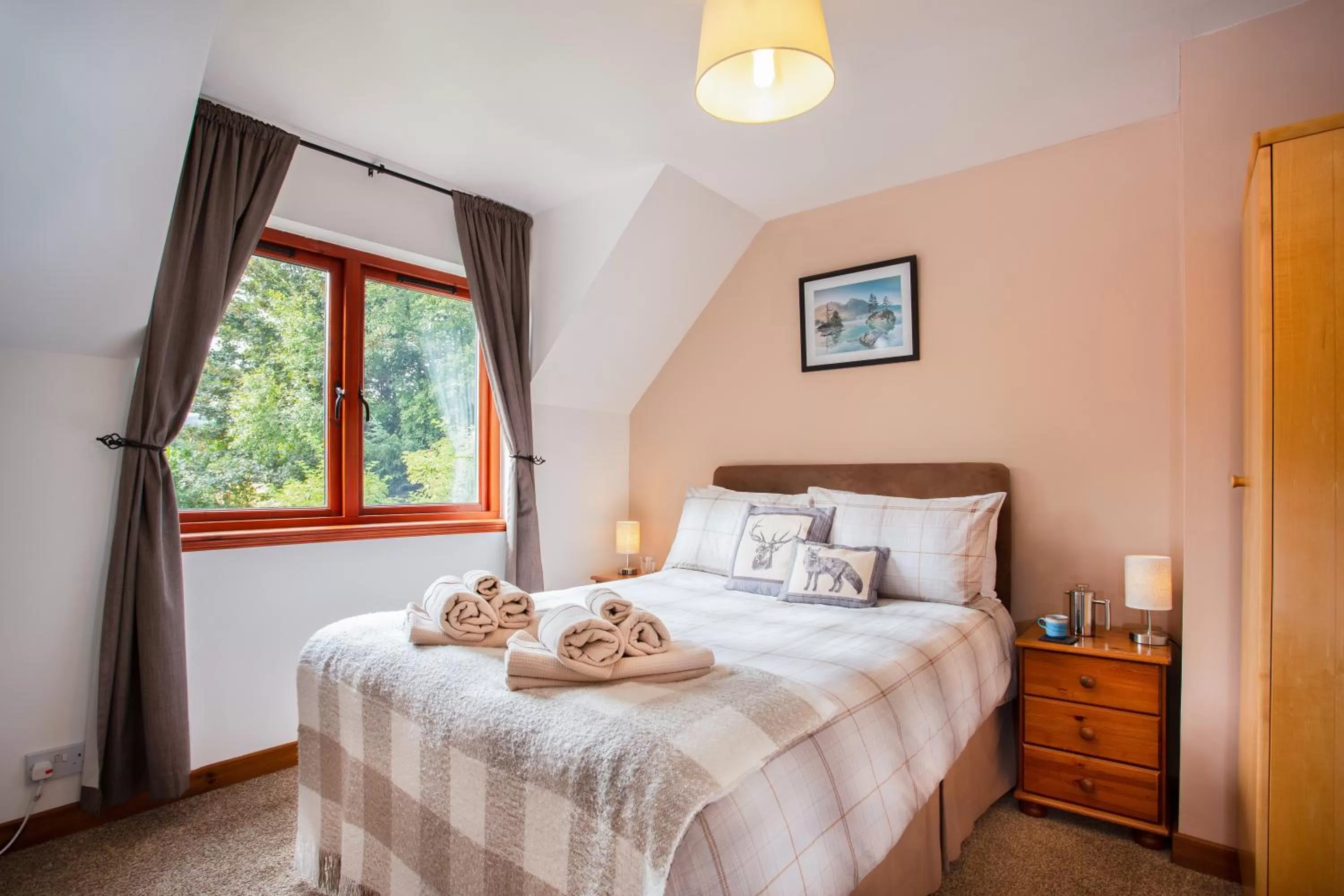 Double Room with Shared Bathroom in Beechwood Lodge