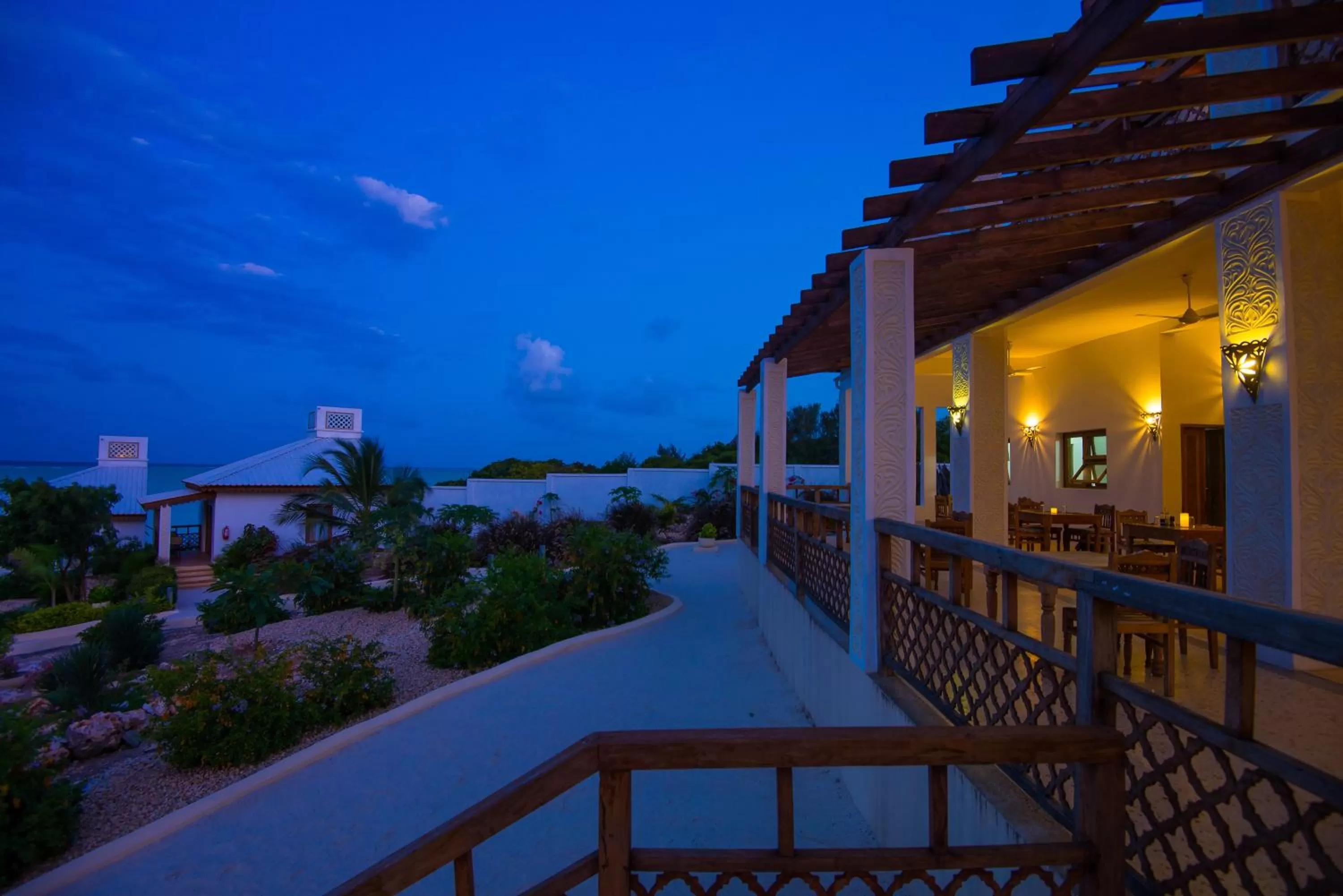 Restaurant/places to eat, Balcony/Terrace in Warere Beach