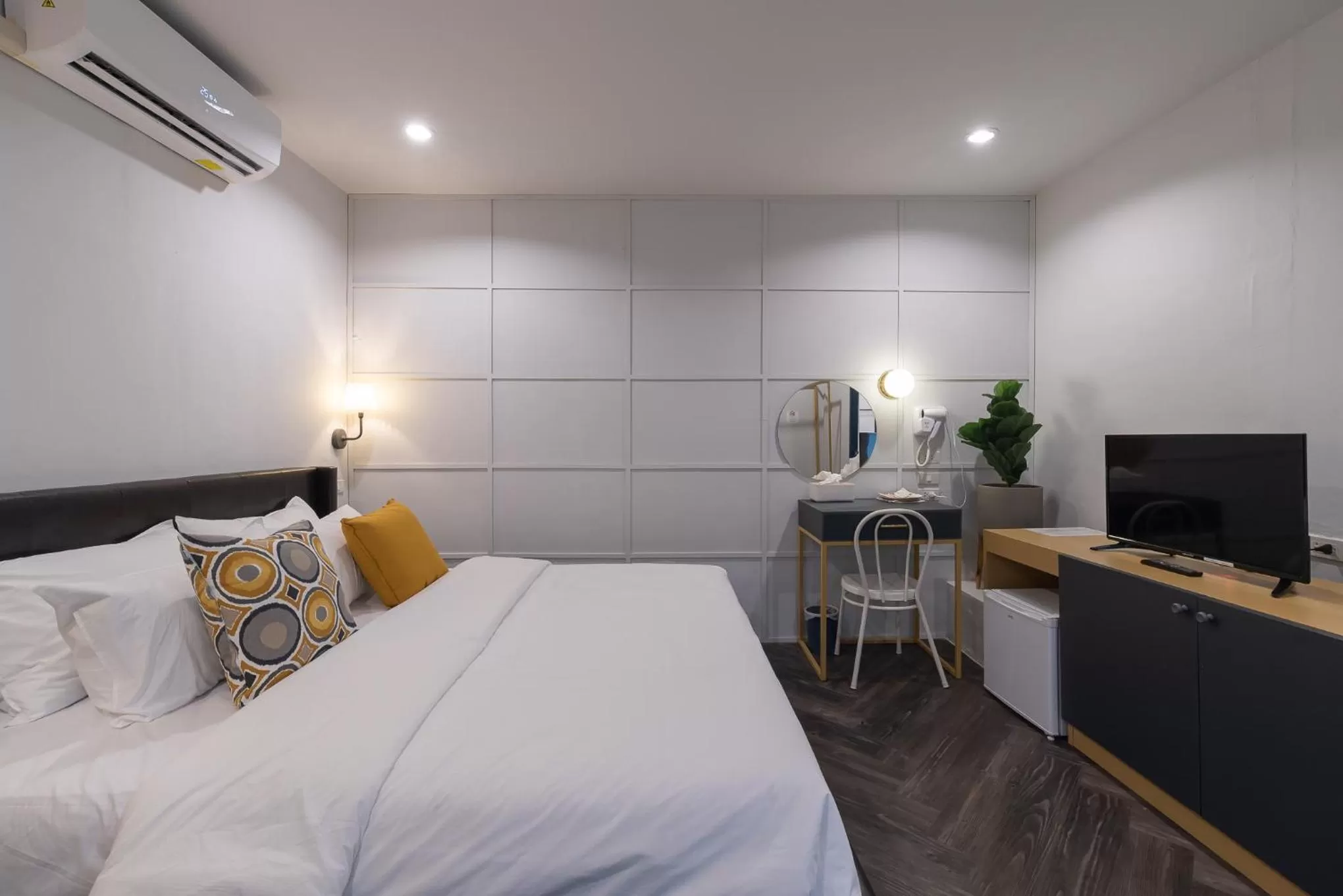 Bed in The Mellow Pillow Hotel @ Chiang Mai Gate