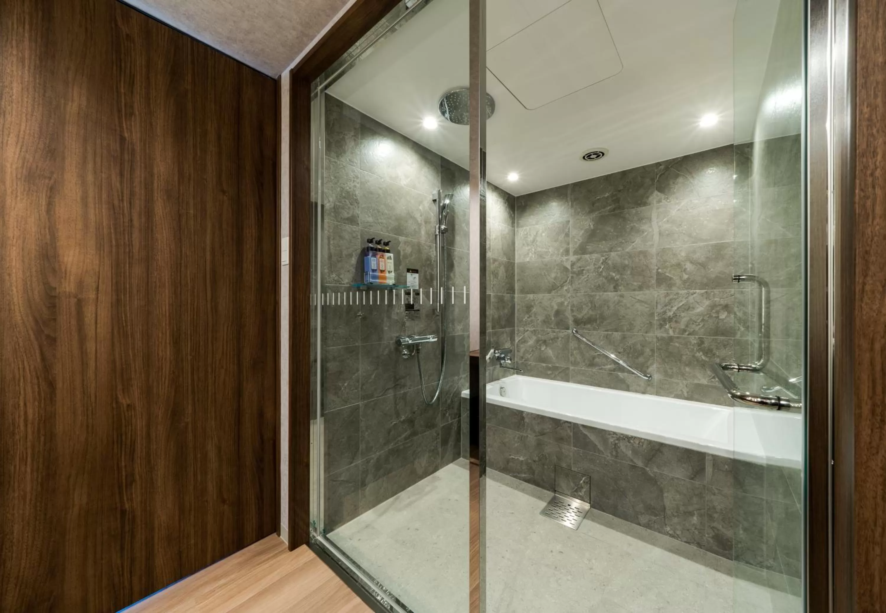 Bathroom in Daiwa Roynet Hotel Hakata Reisen PREMIER