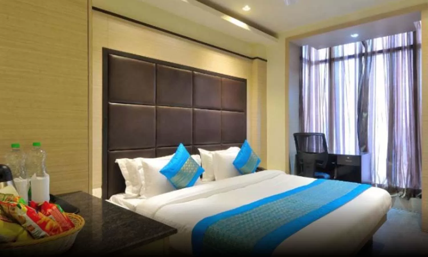 Photo of the whole room, Bed in Hotel Royal Grand - Opposite Axis Bank East Patel Nagar