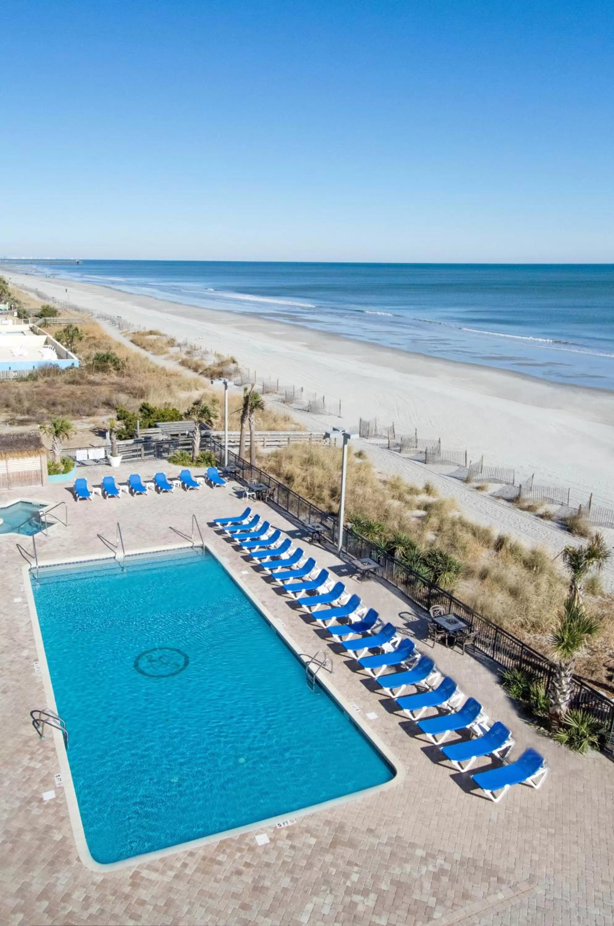 Swimming pool in Landmark Resort