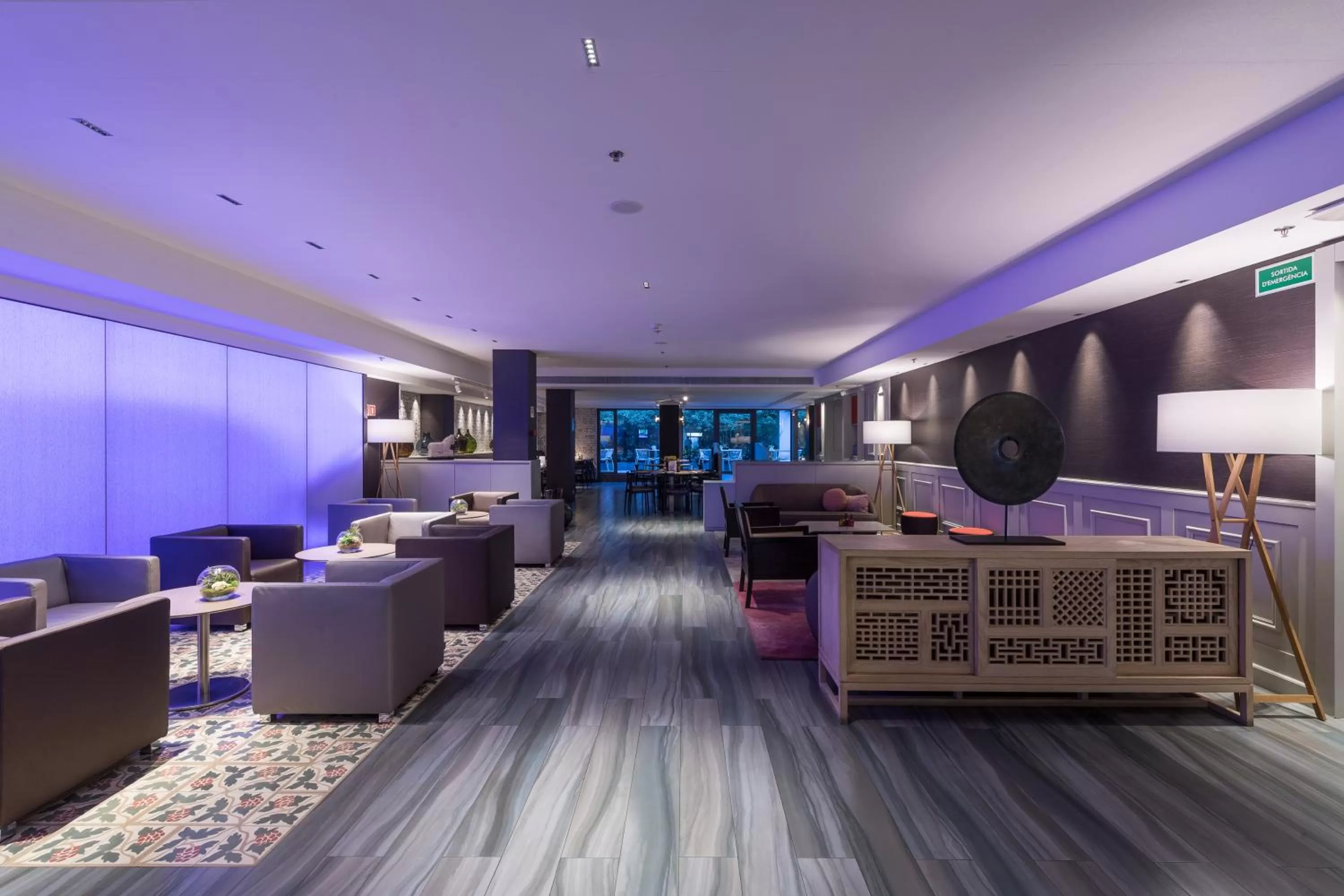 Lounge or bar in Catalonia Square 4* Sup