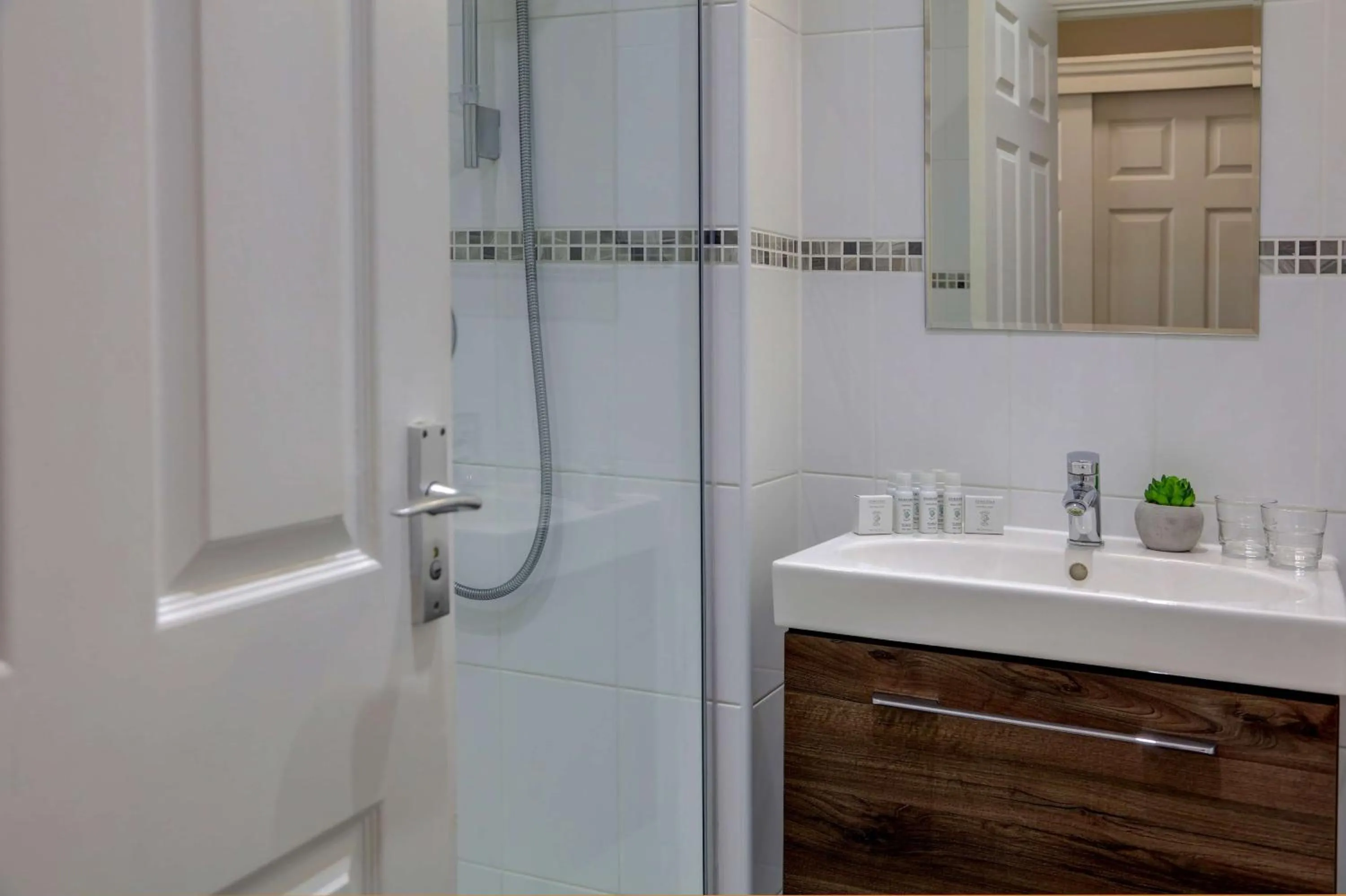 Bathroom in The Monterey Hotel - Sure Hotel Collection by Best Western