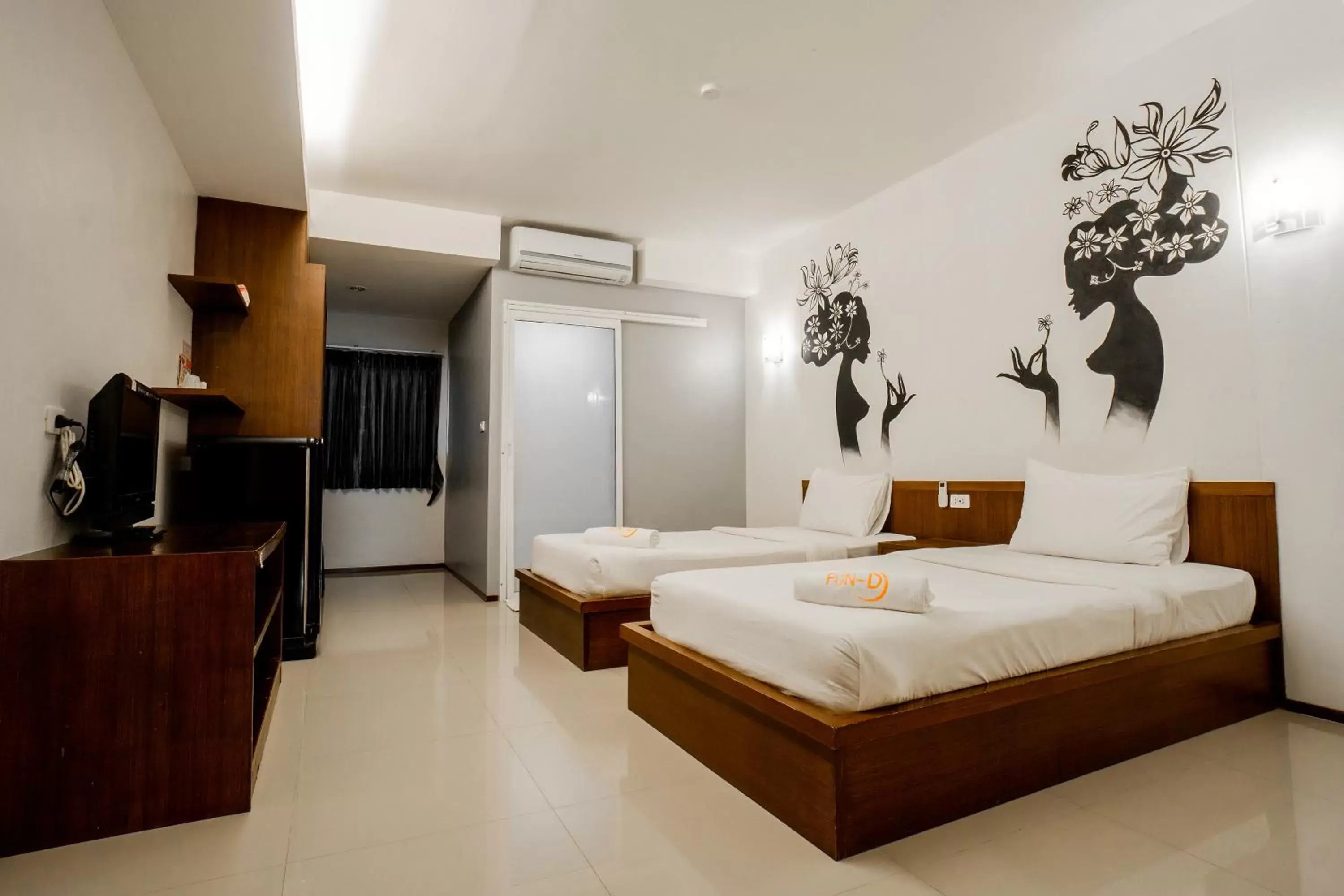 Standard Twin Room in Fun-D City View SHA Plus Standard Twin Room in Fun-D City View SHA Plus
